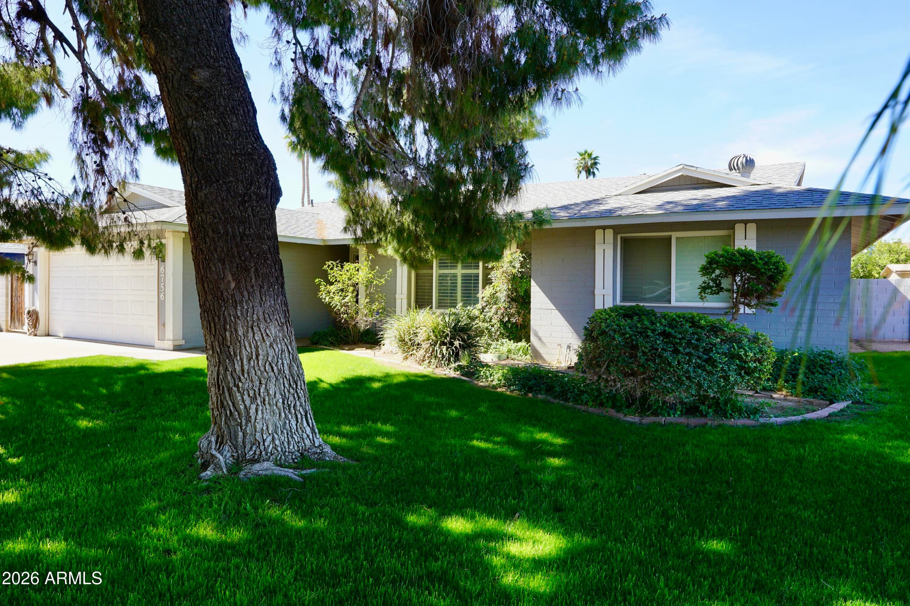 6756 S Oak St — photo 1