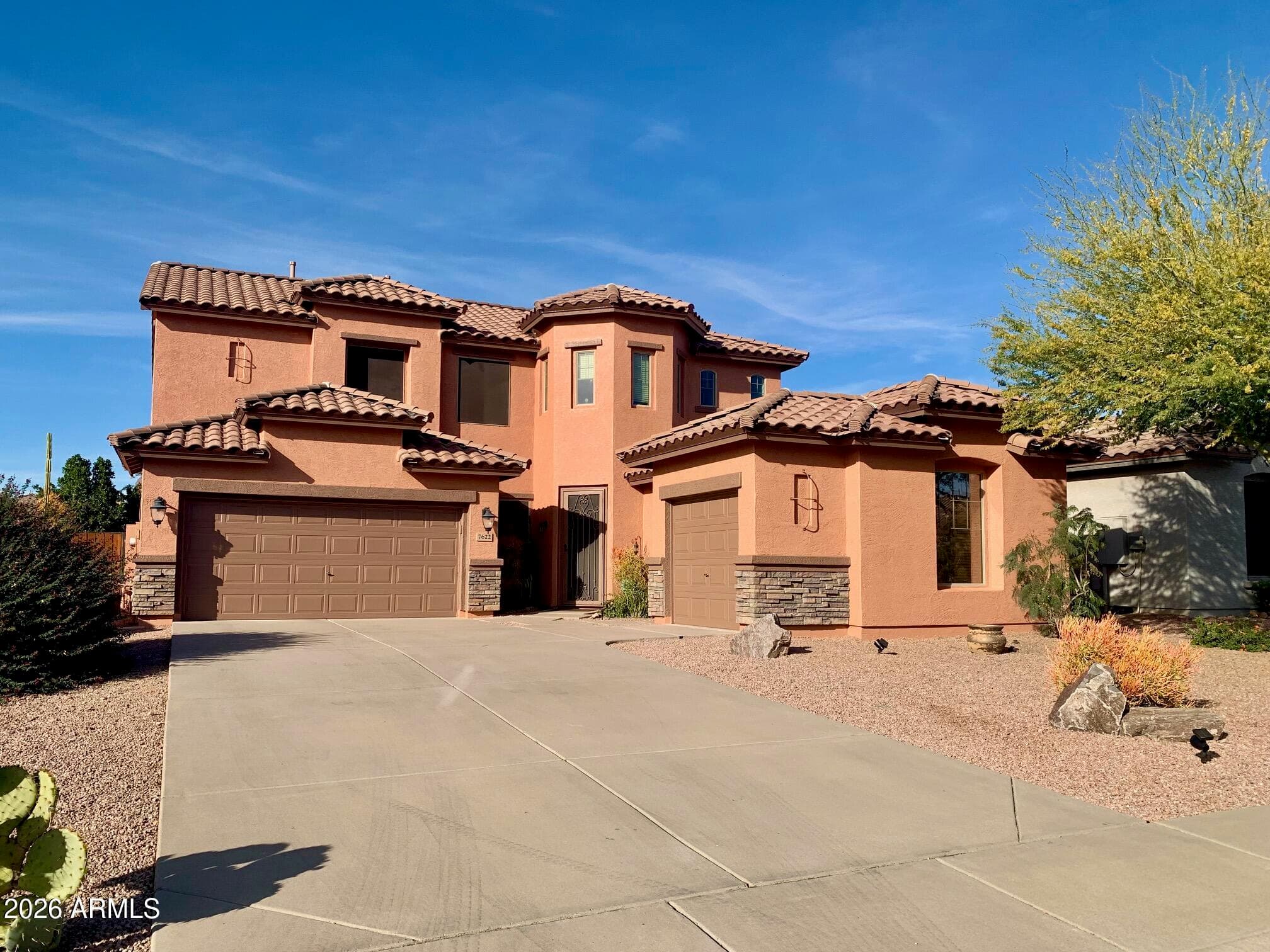 7622 E GLOBEMALLOW LN - Photo 2