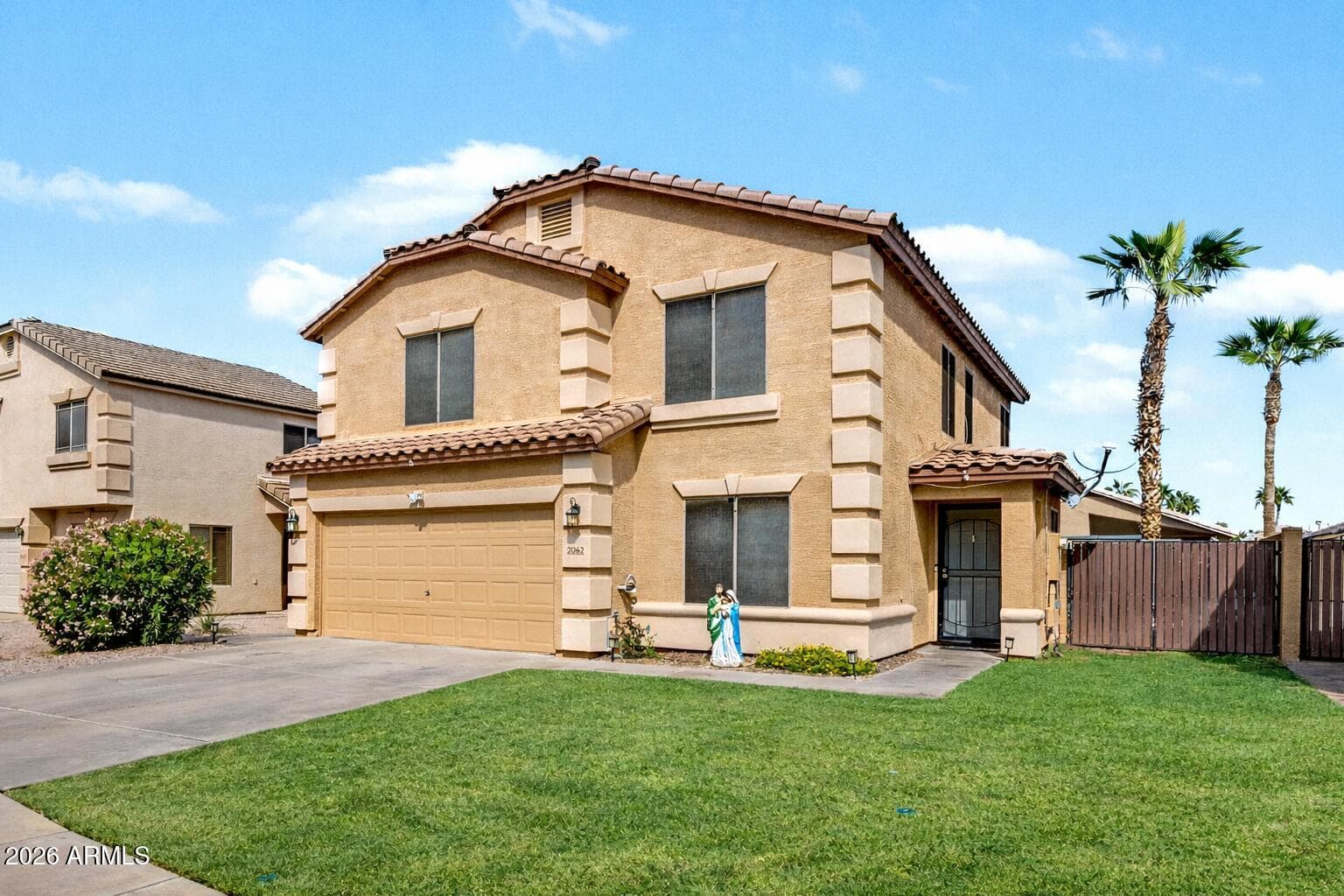 2062 E Palomino Dr — photo 2