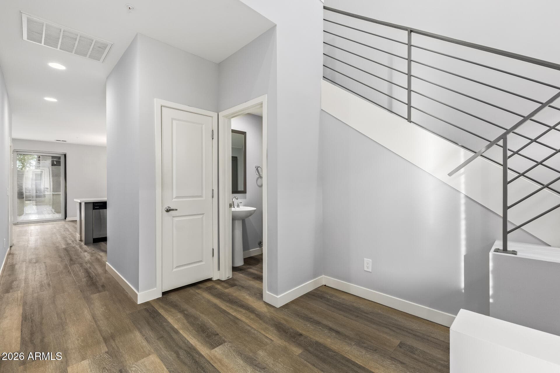2315 E PINCHOT AVE - Photo 4