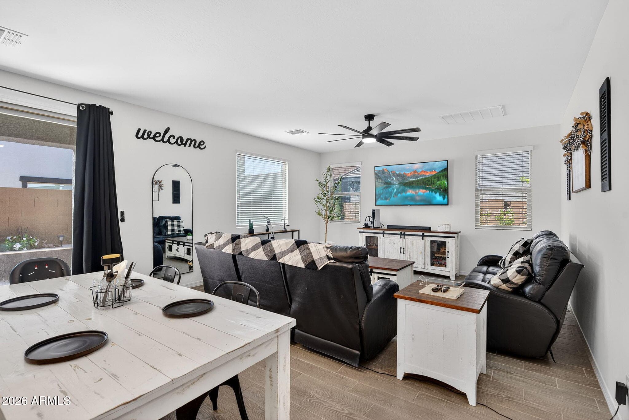 9333 E Sector Dr — photo 2