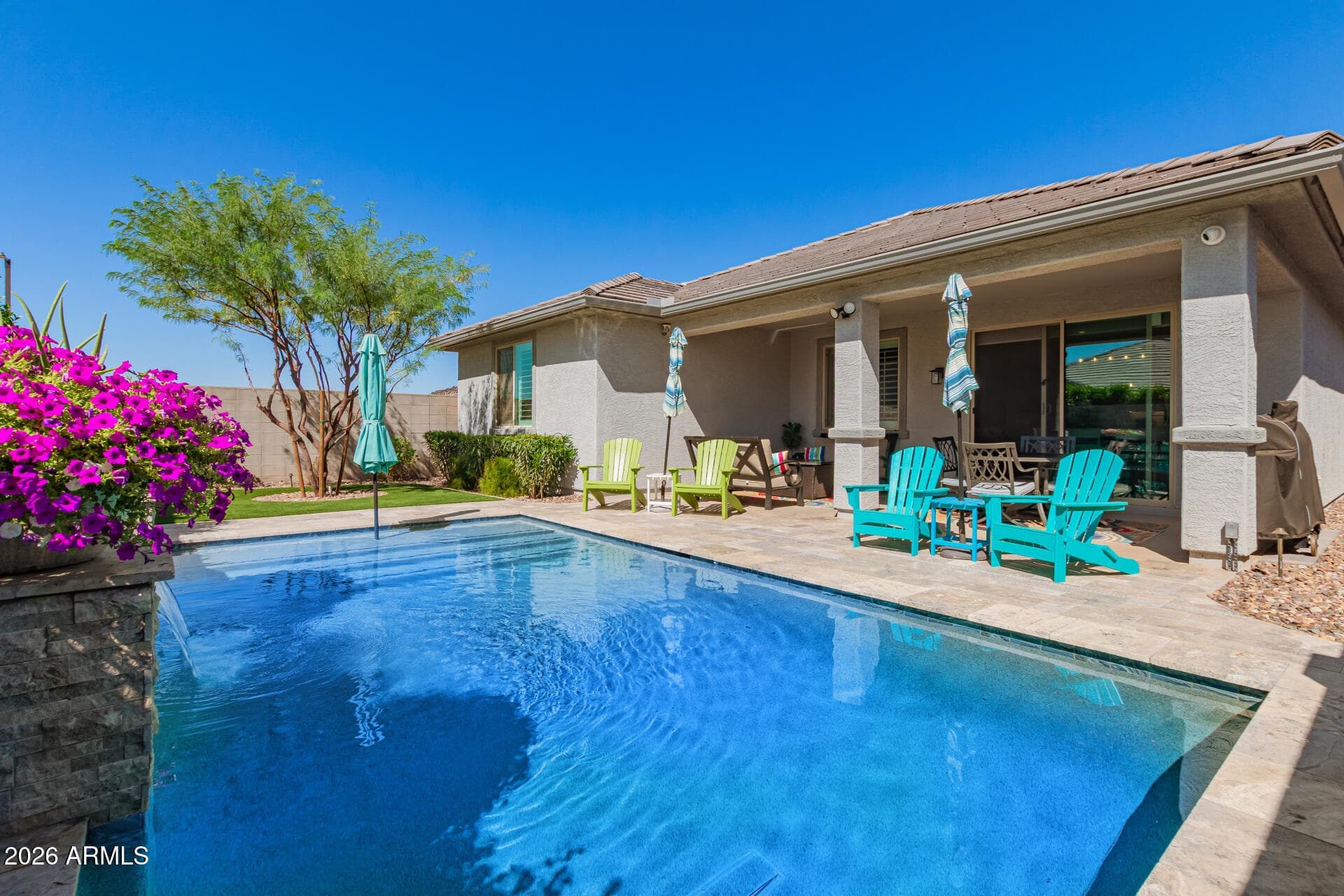 16863 W Maya Way — photo 2