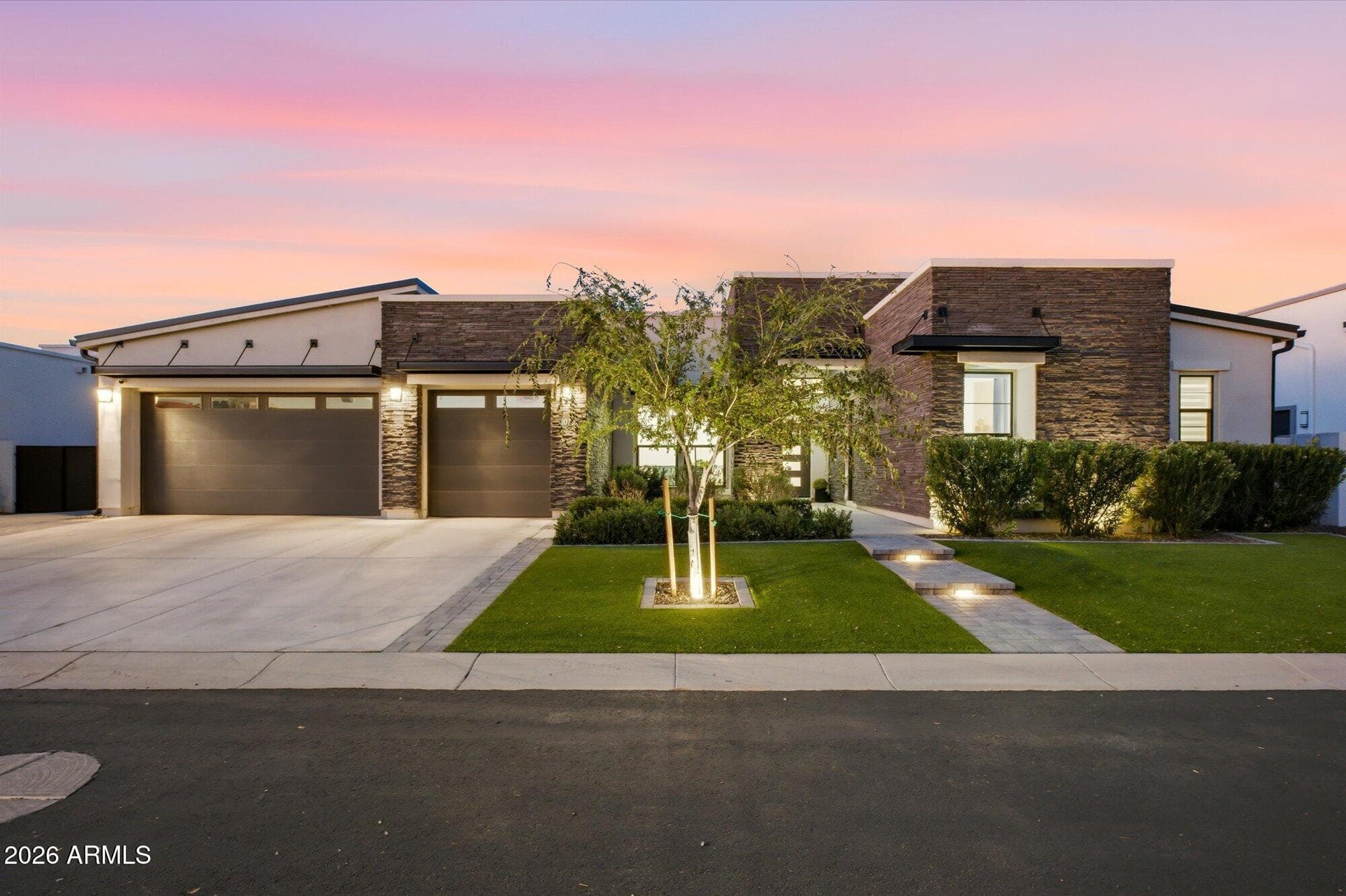 20728 E Indiana Ave — photo 2