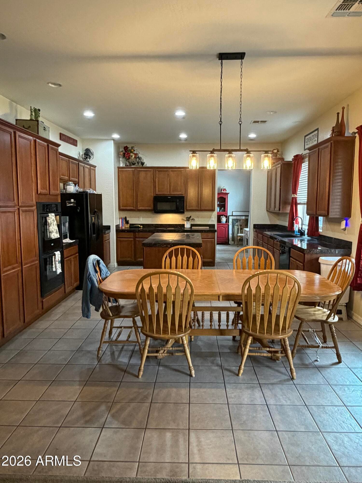 3918 E Libra Pl — photo 2