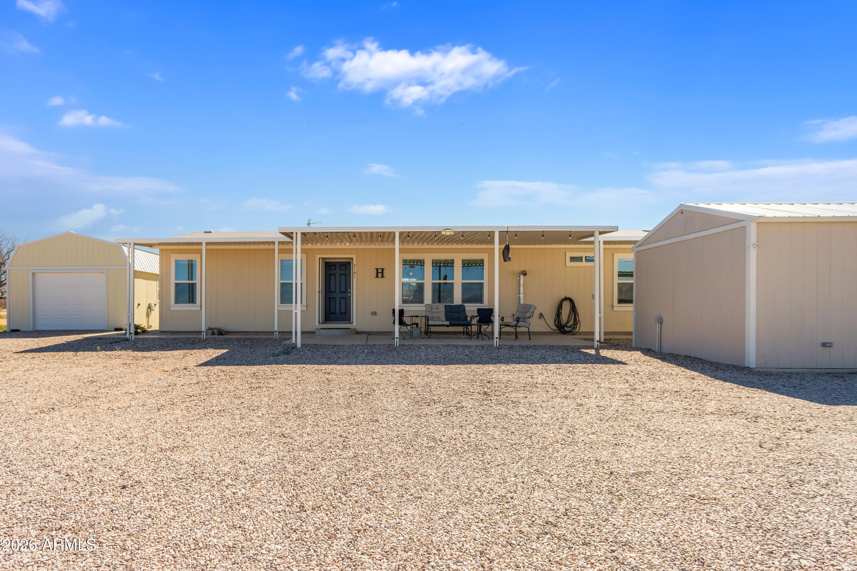 3191 W Williams Rd — photo 2