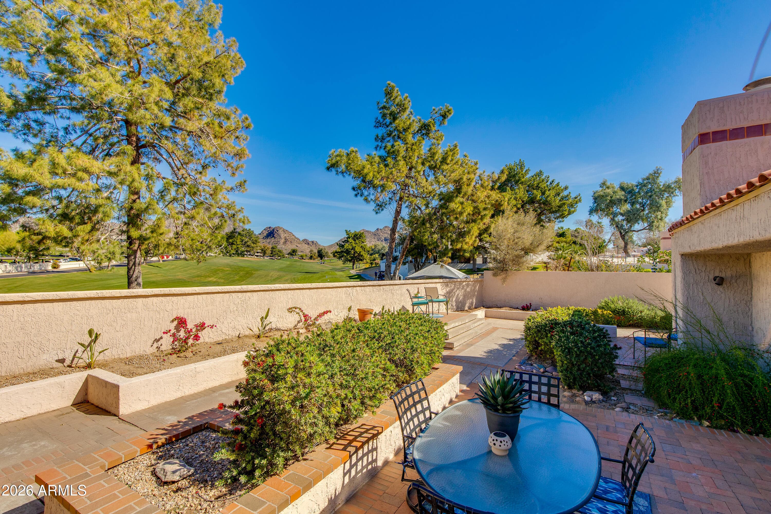 2626 E Arizona Biltmore Circle 40 — photo 2