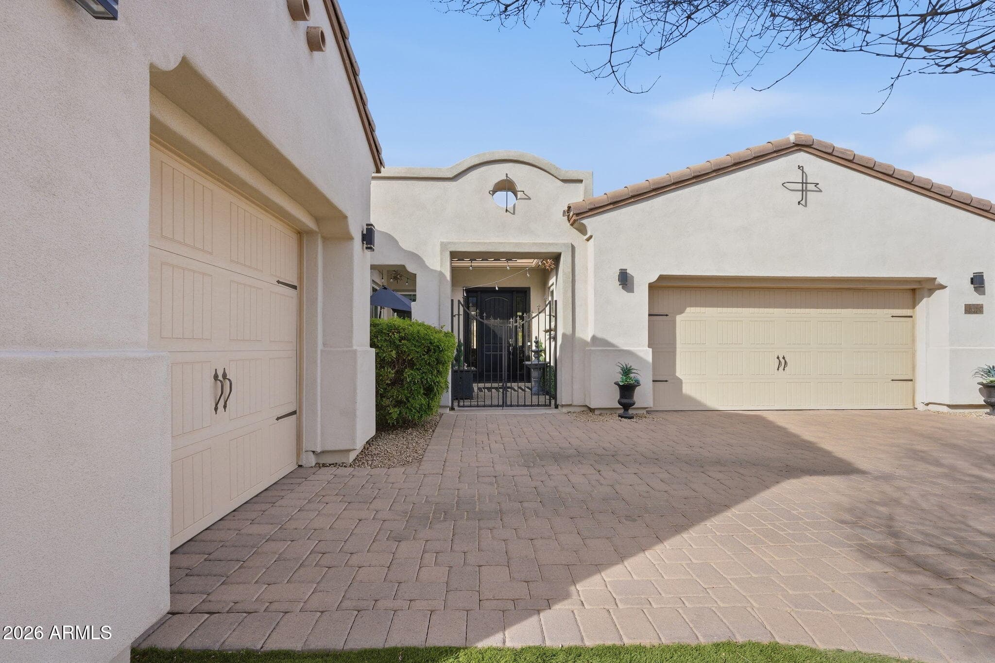 14576 W Orange Dr — photo 2