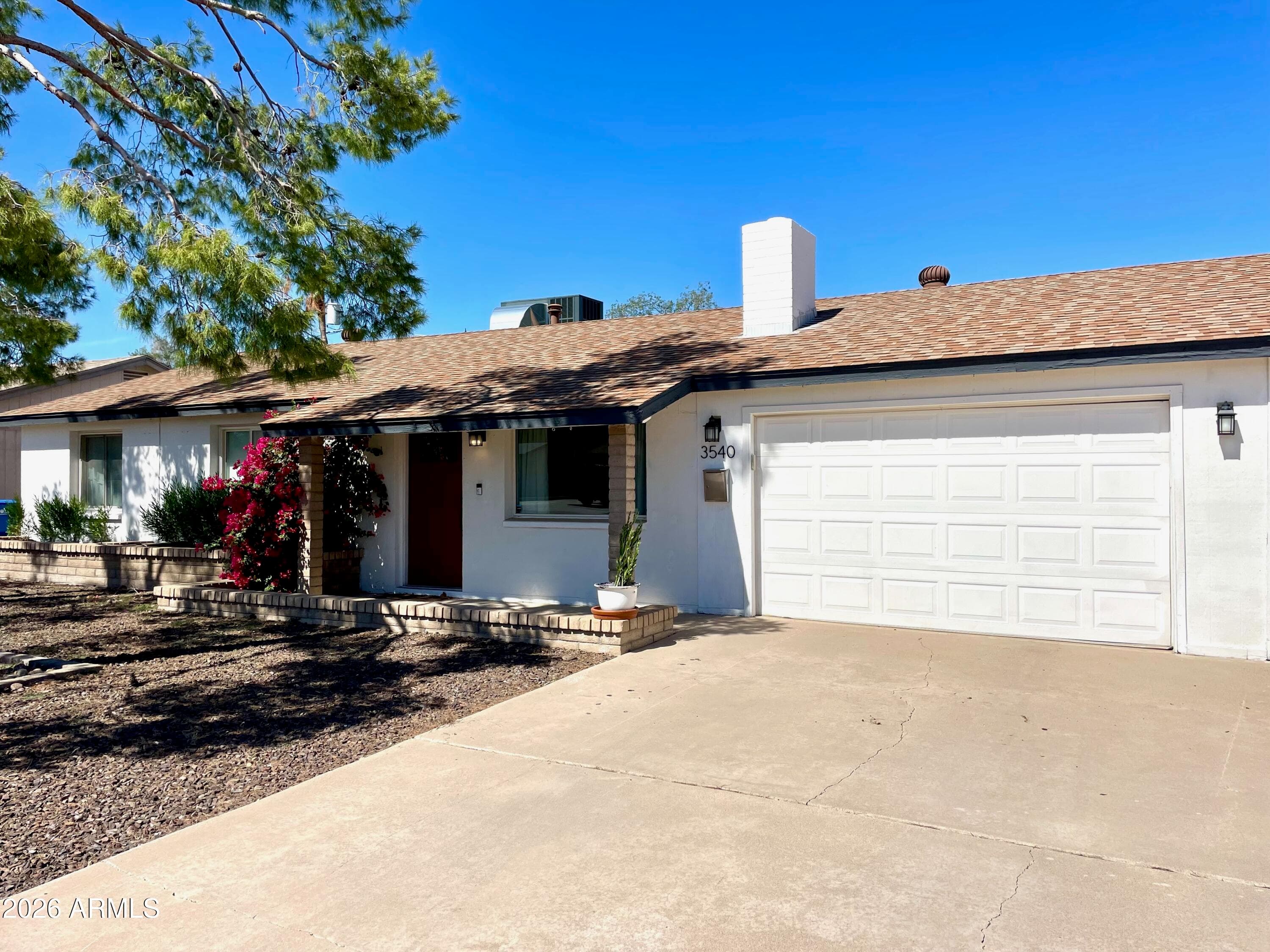 3540 E Voltaire Dr — photo 1