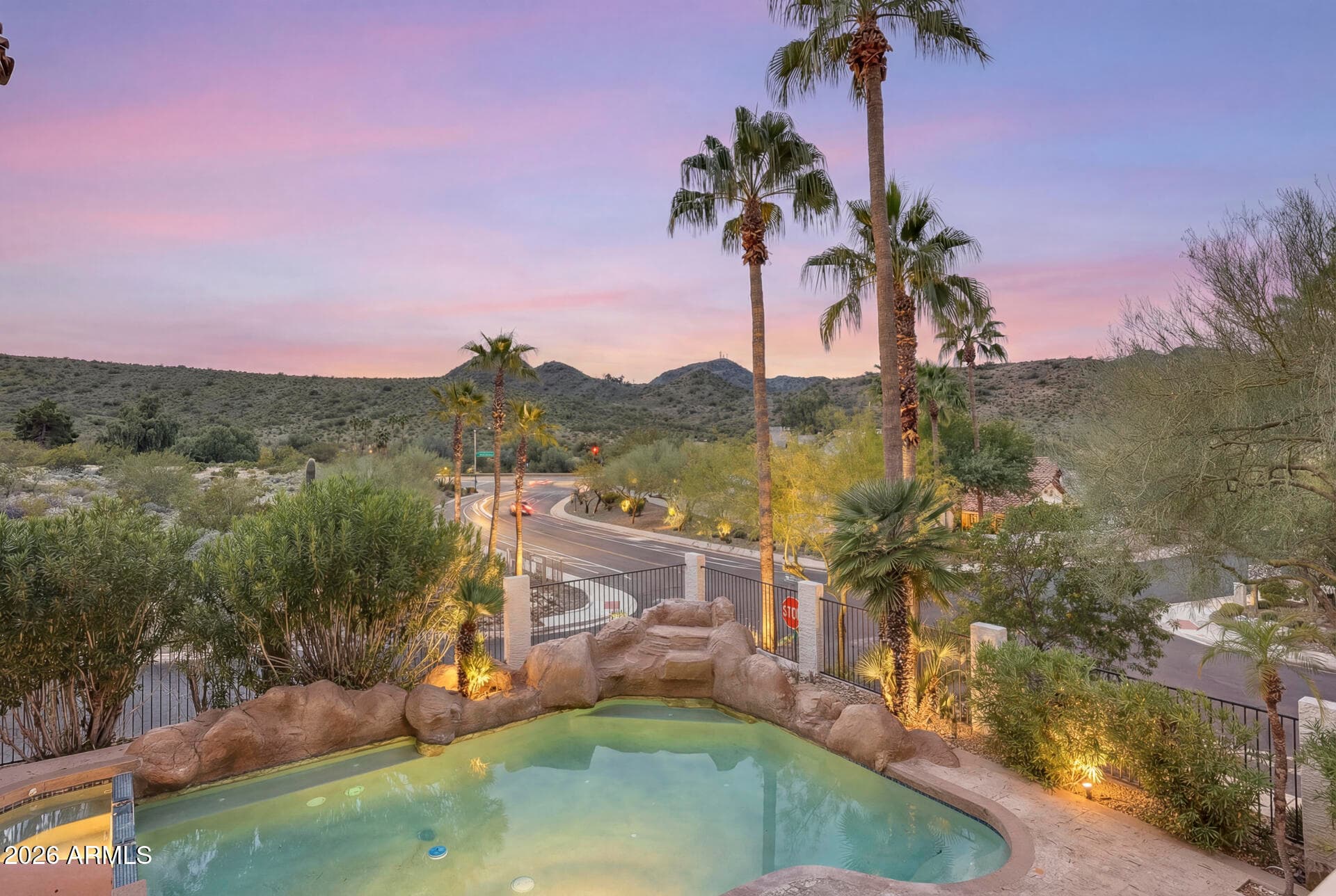 13210 N 13th St — photo 1