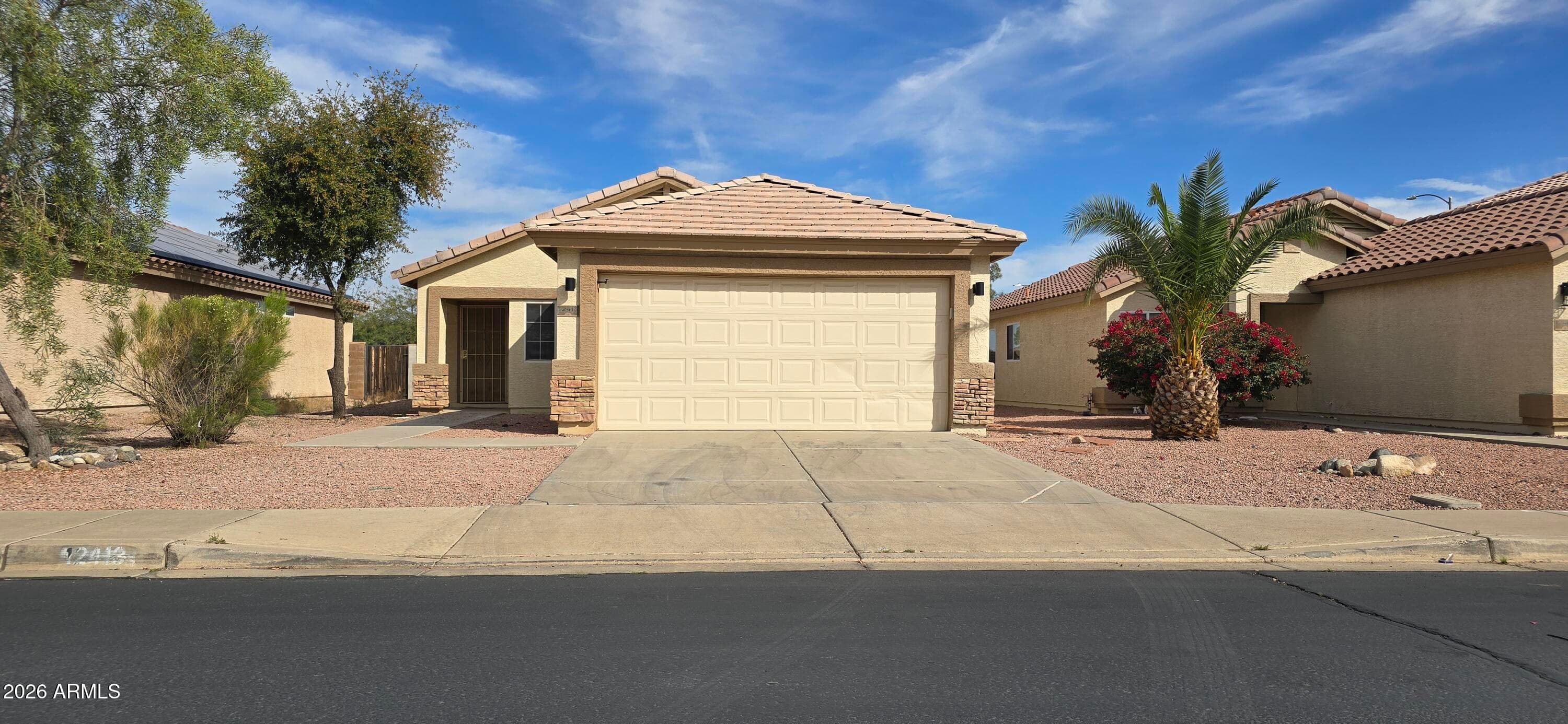12413 N El Frio St — photo 1