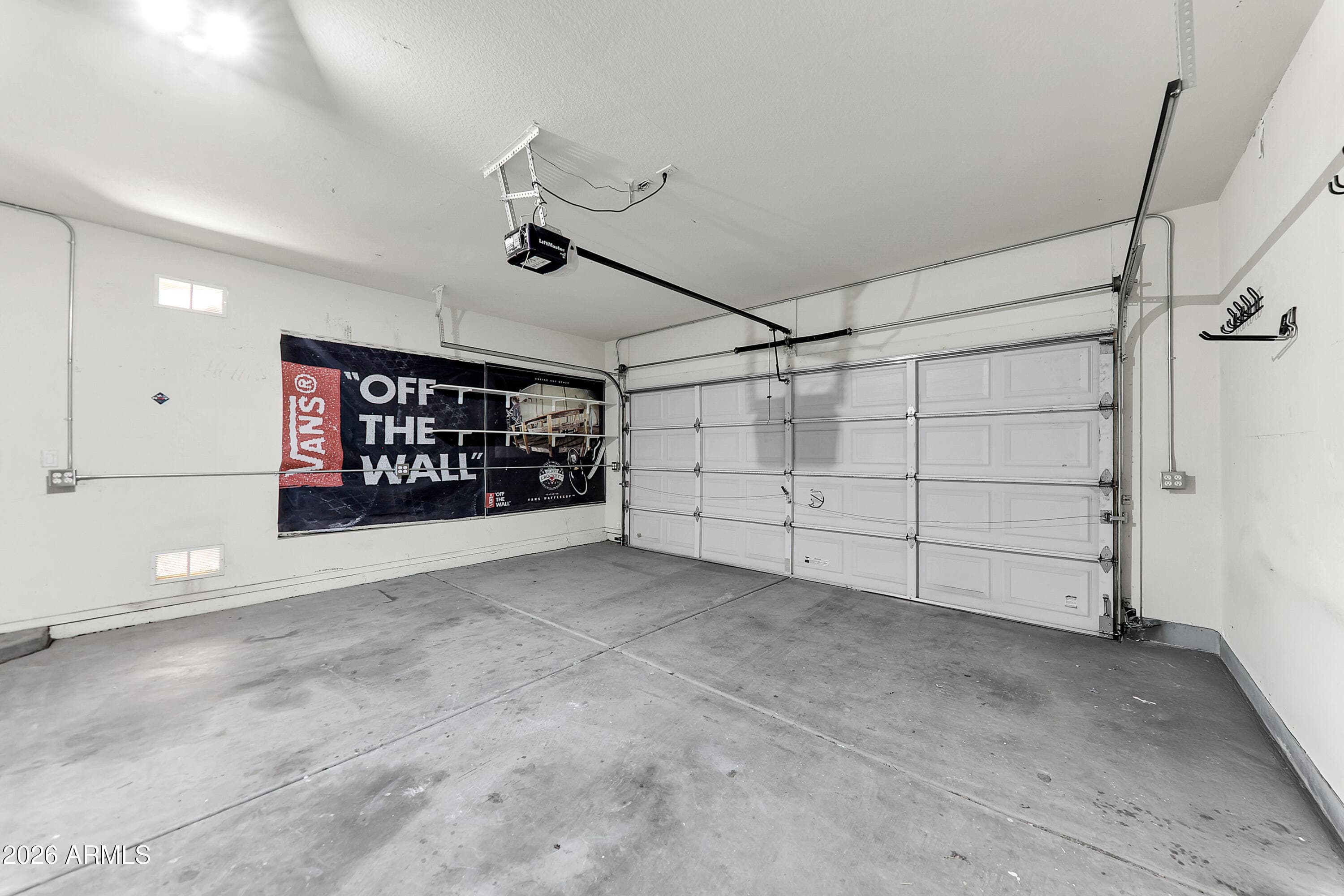 1819 W Nighthawk Way — photo 25
