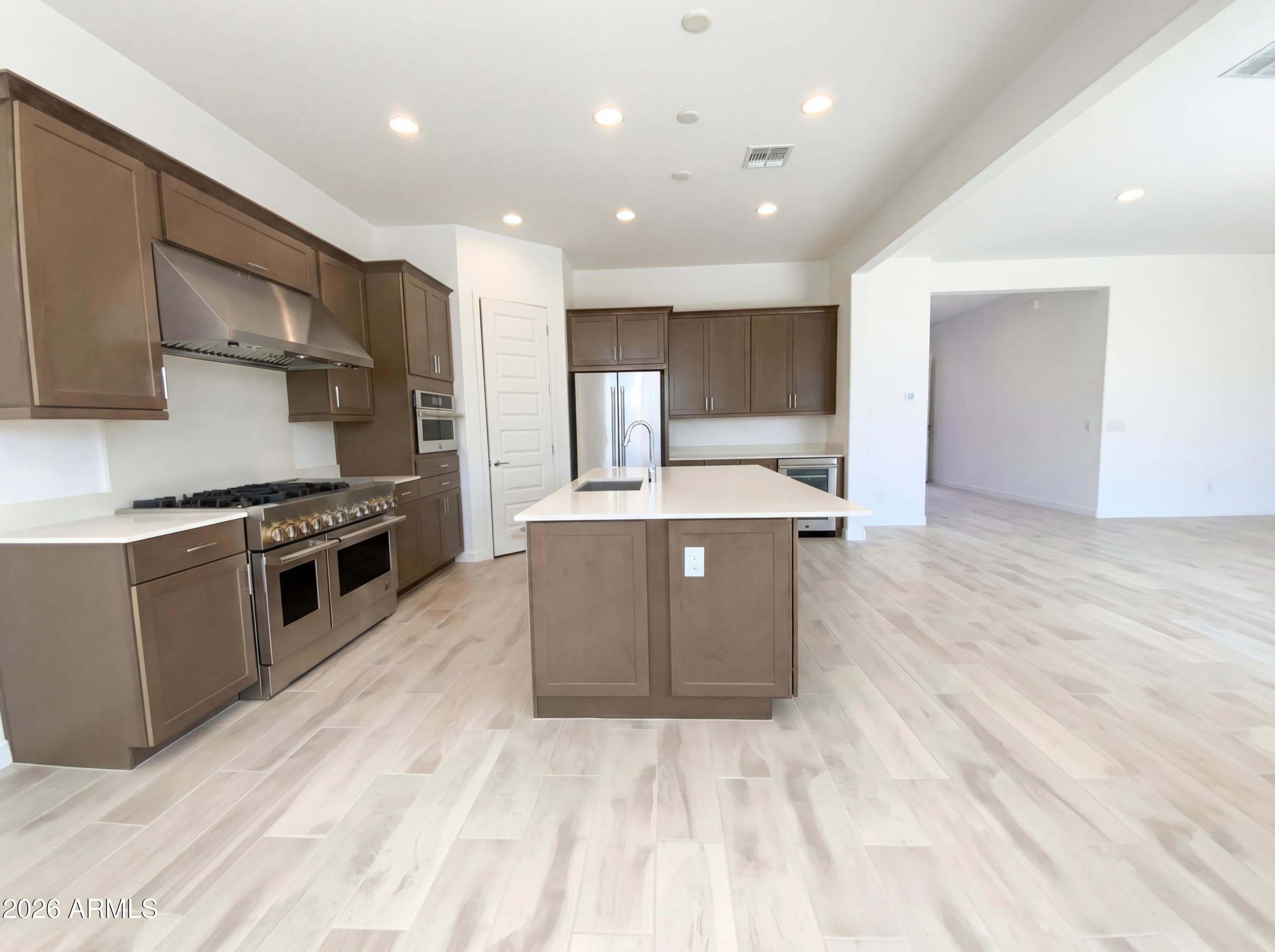 3315 E Craftsman Ln — photo 2