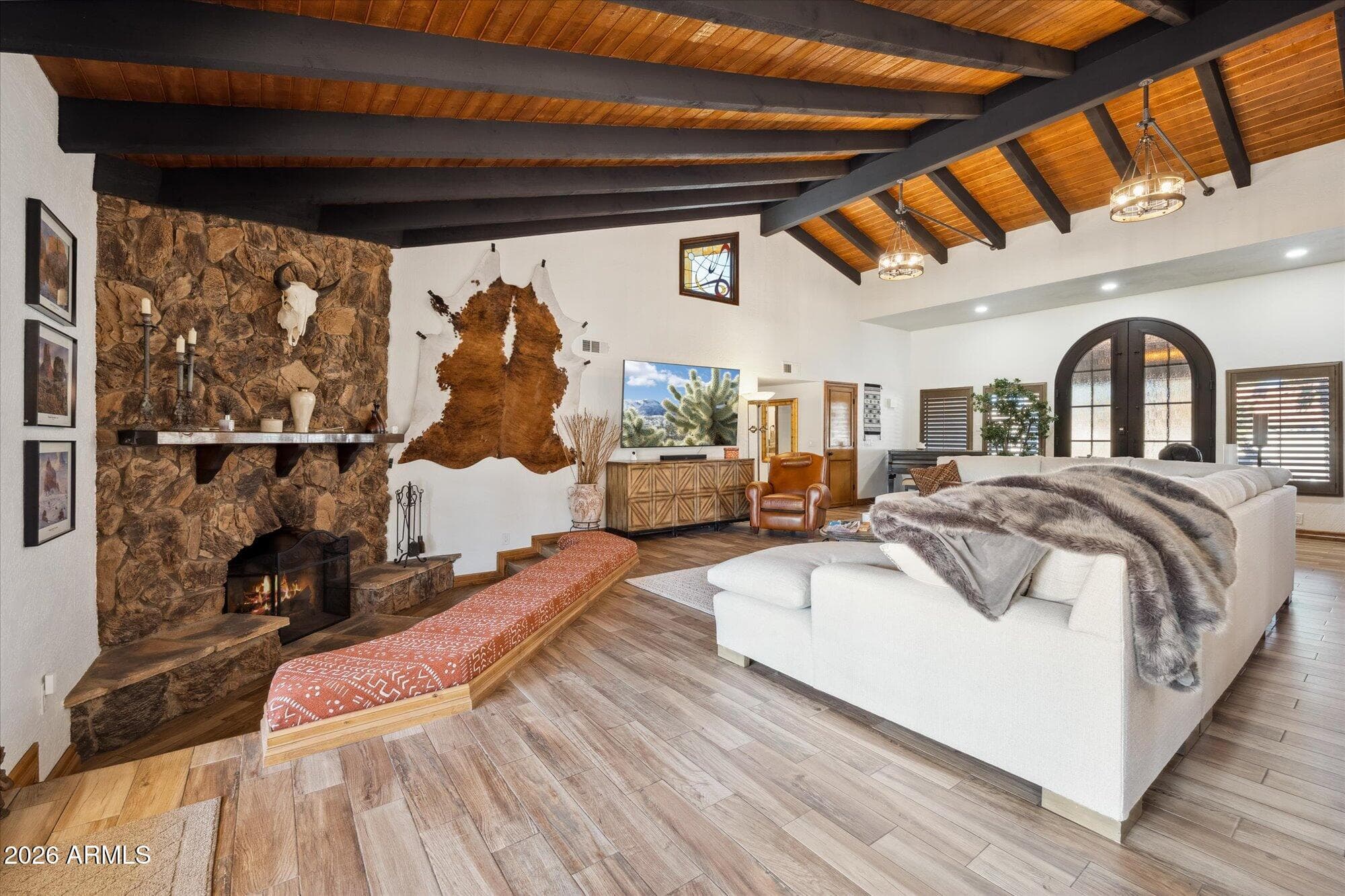 4233 W Sandra Terrace — photo 1