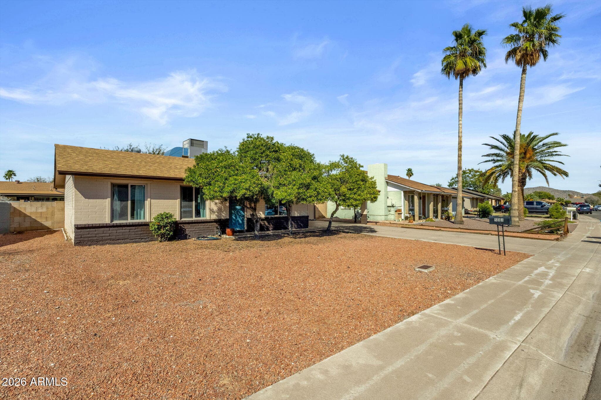 508 W Sequoia Dr — photo 1