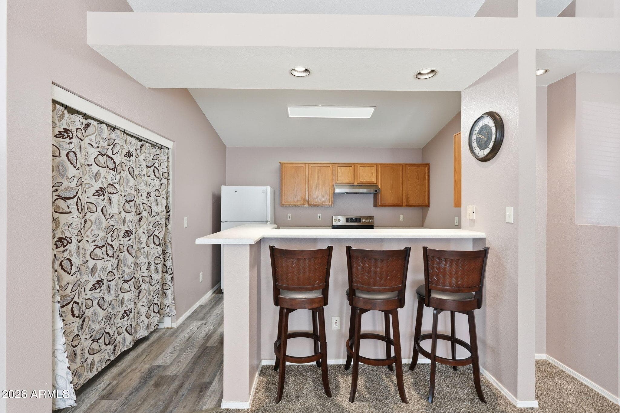 645 W MIRAGE LOOP - Photo 4
