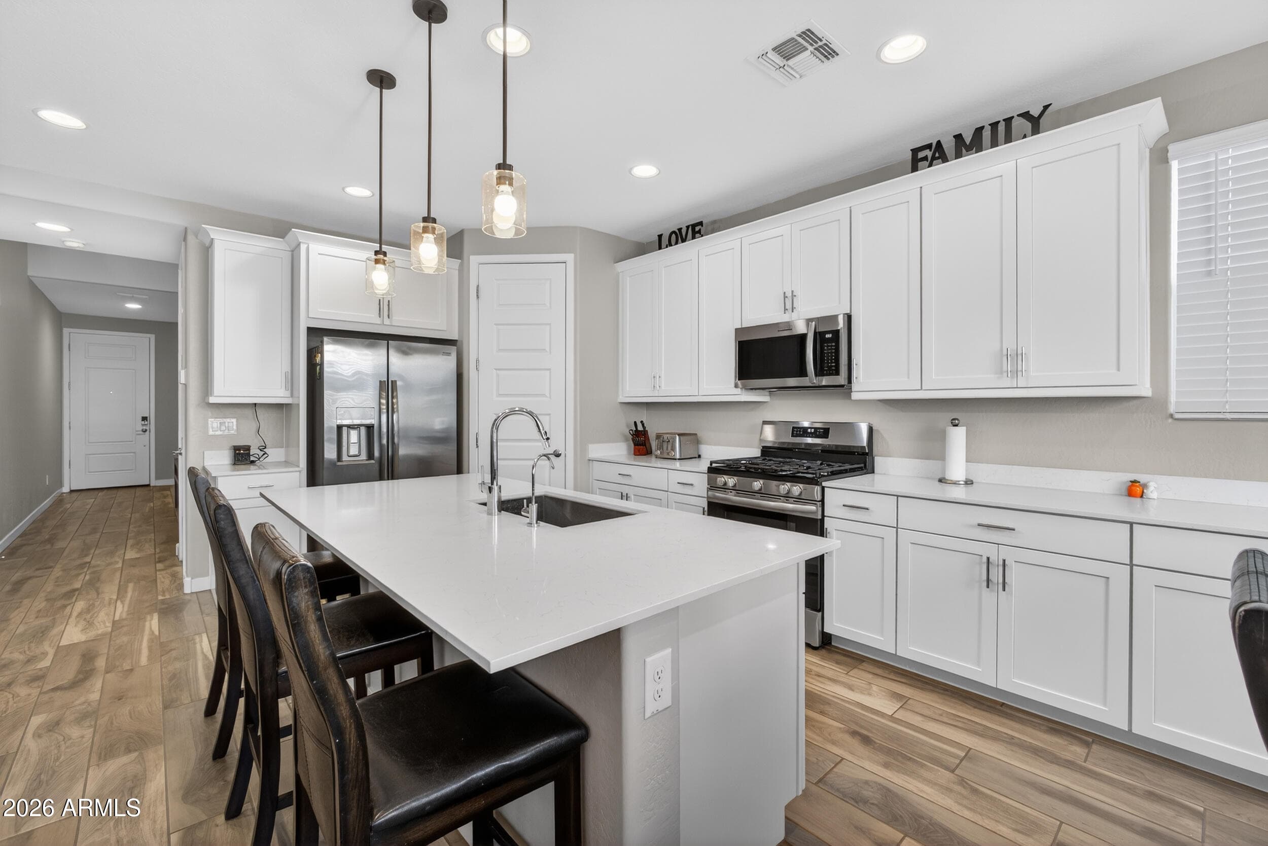 8114 E Petunia Ave — photo 2