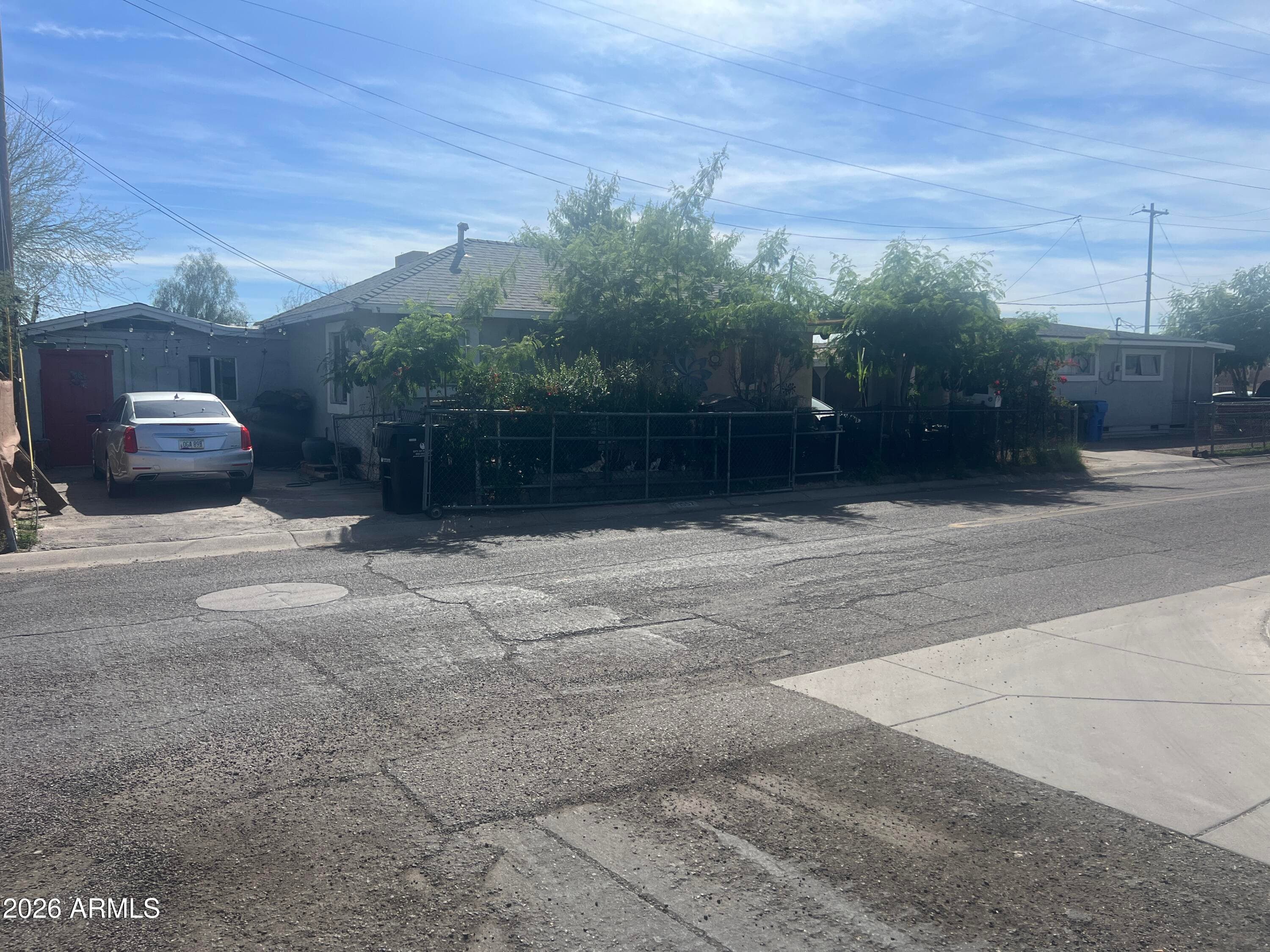 347 N 16th Ave — photo 1
