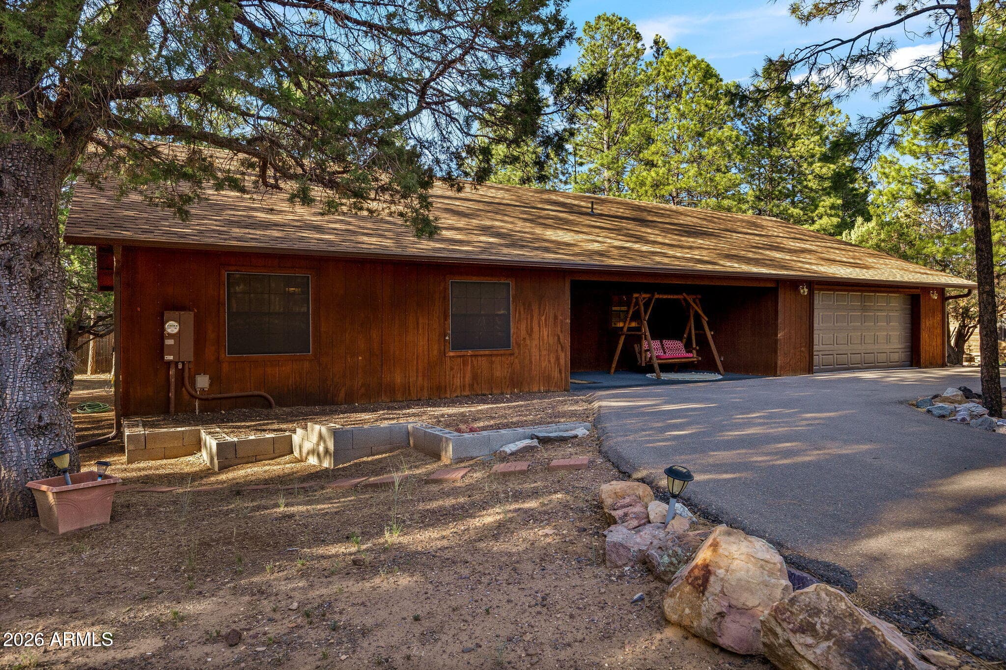 2202 Forest Park Dr — photo 2