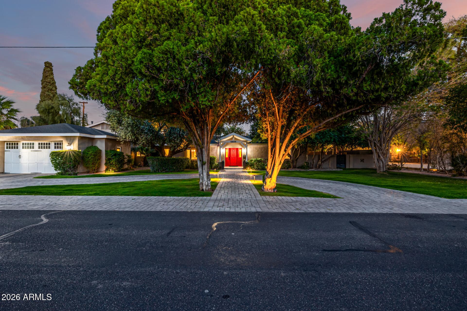 5655 N 4th St — photo 1