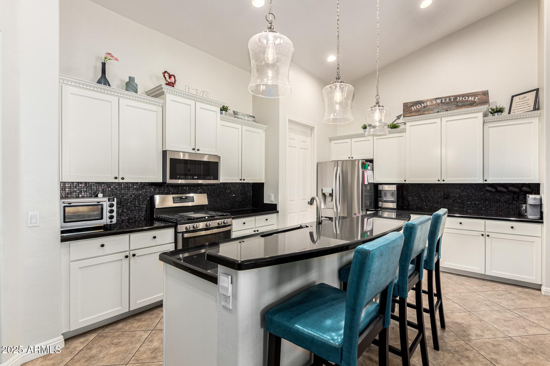 18582 E Swan Dr — photo 2