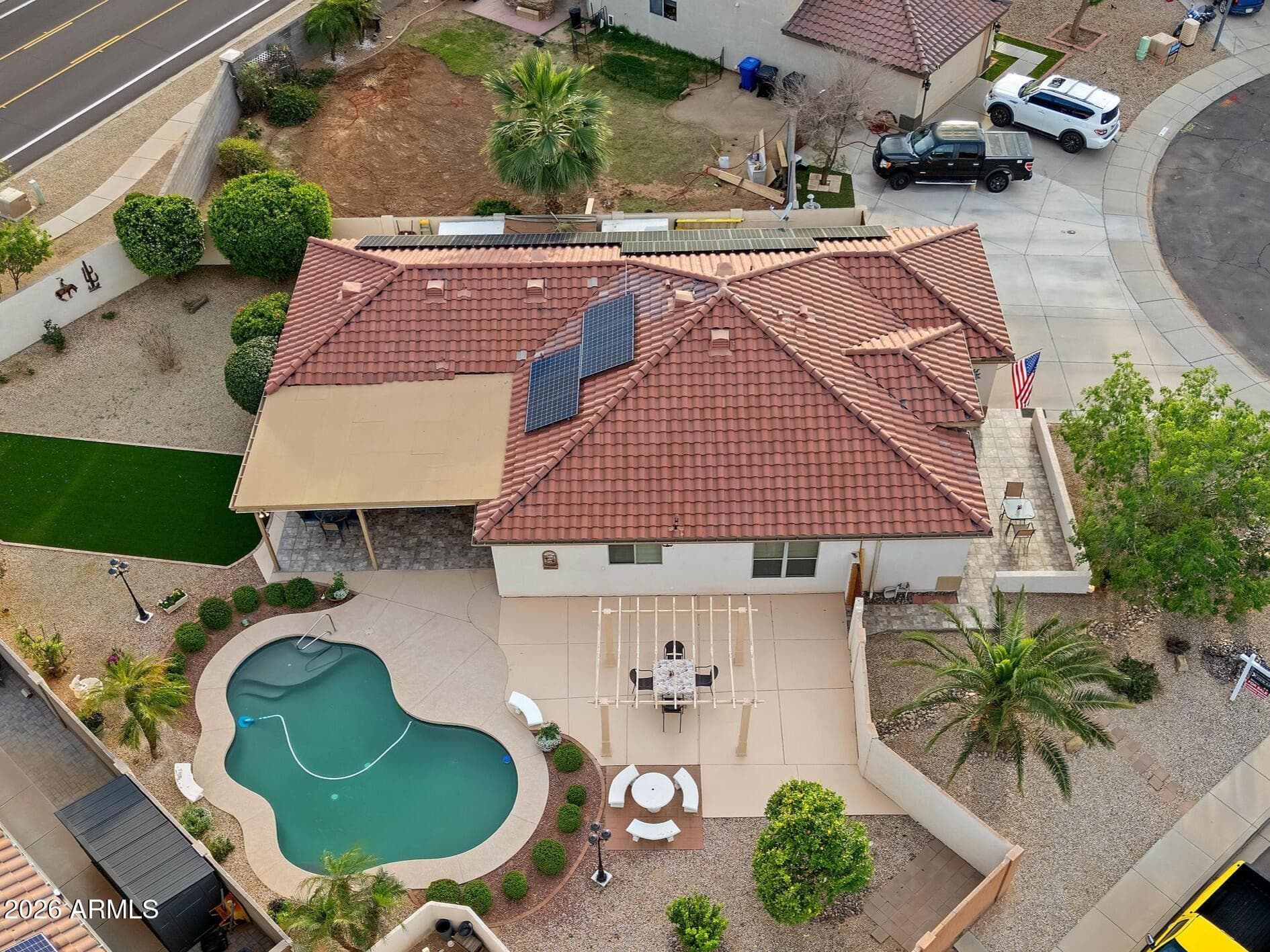 15797 W MAUI LN - Photo 2
