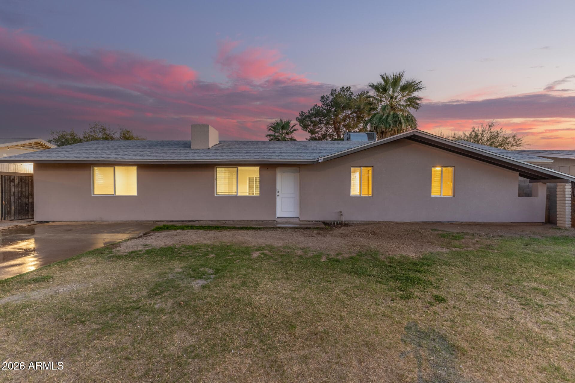 8733 W Turney Ave — photo 1