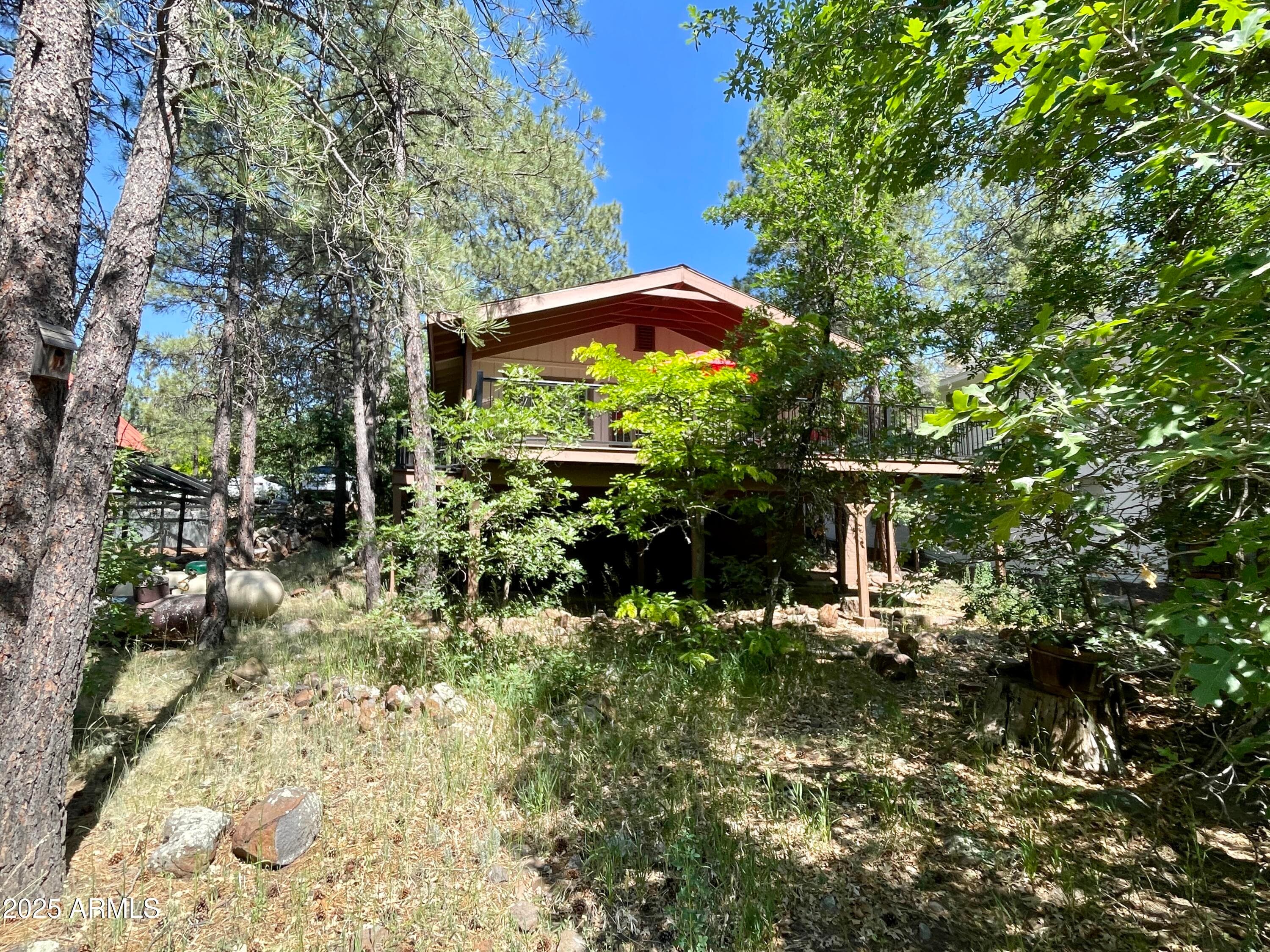 315 Sandia Circle — photo 1