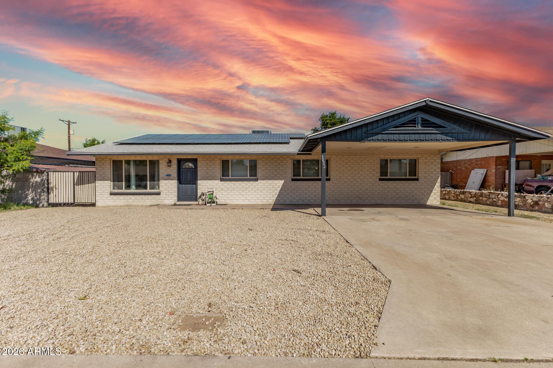 3402 W Krall St — photo 1