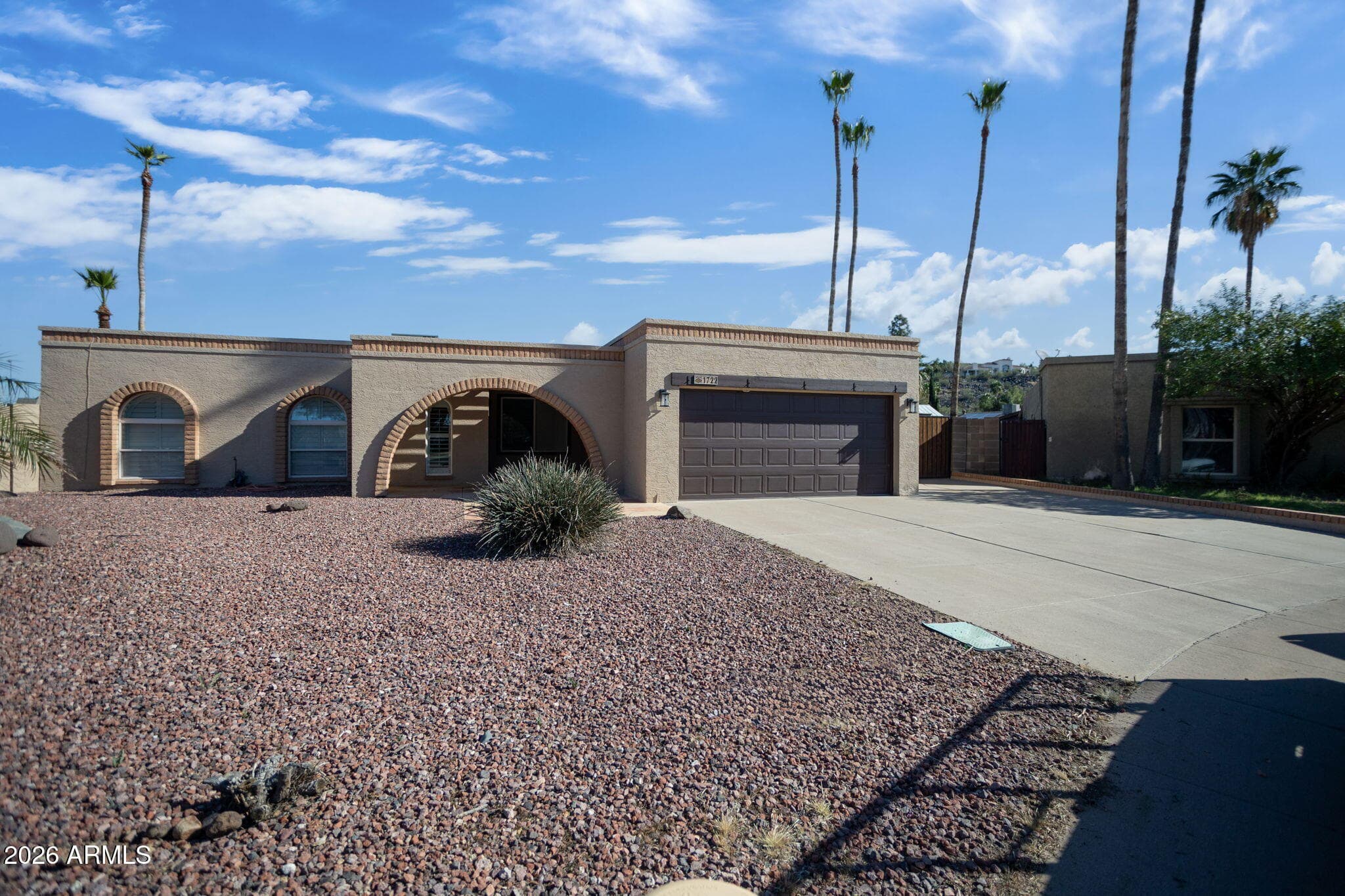 1722 W Saint Moritz Ln — photo 2