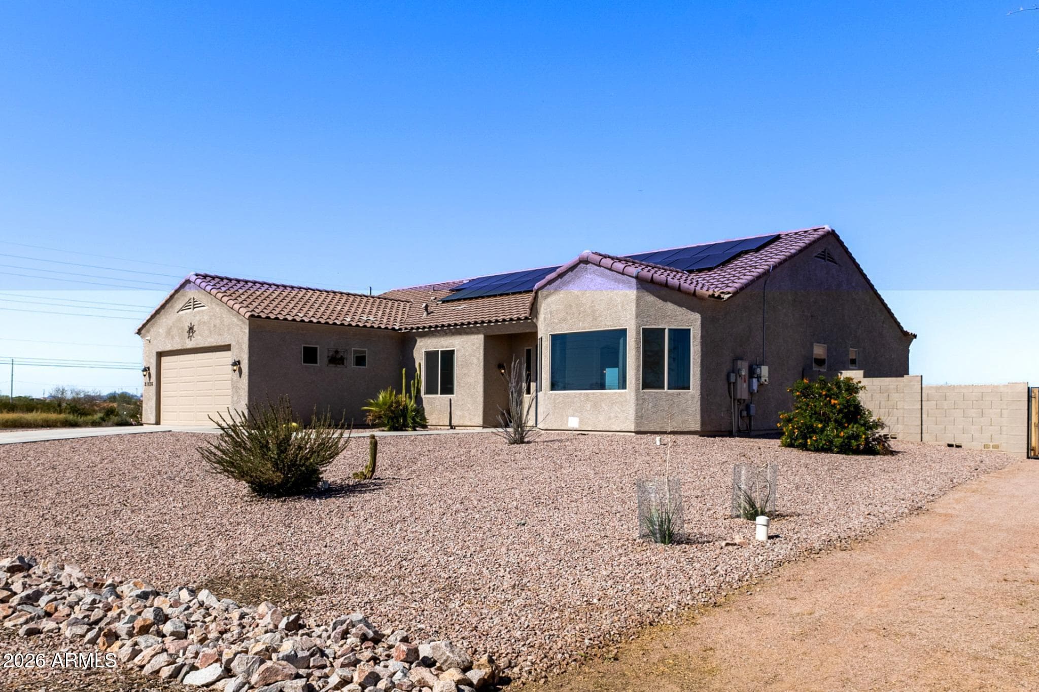 21836 W Quails Nest -- — photo 1