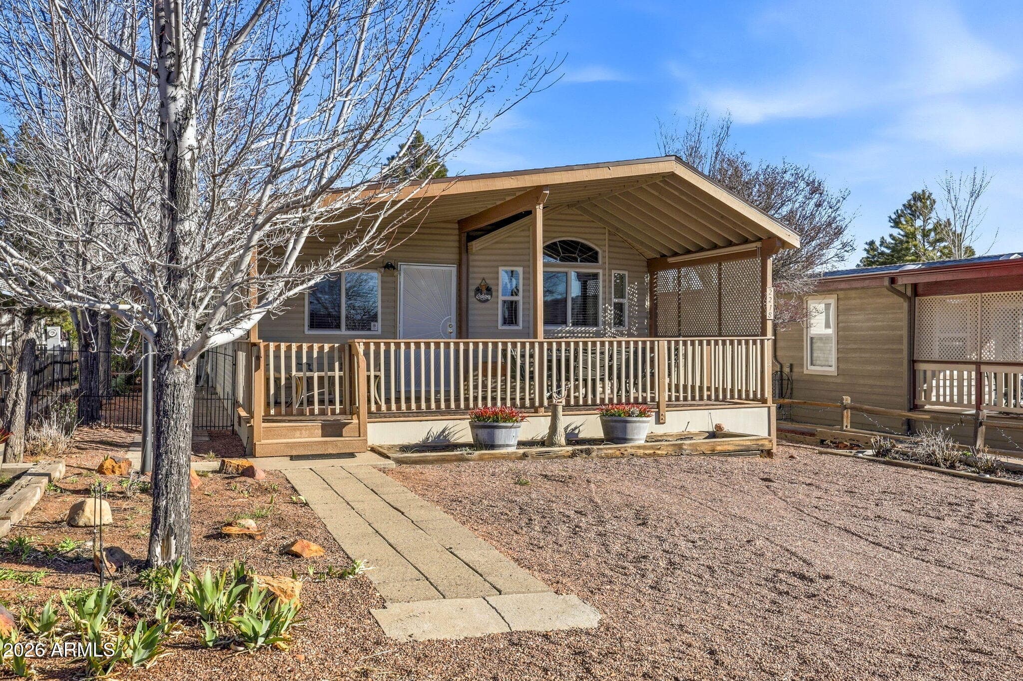 2218 Rodeo Rd — photo 1