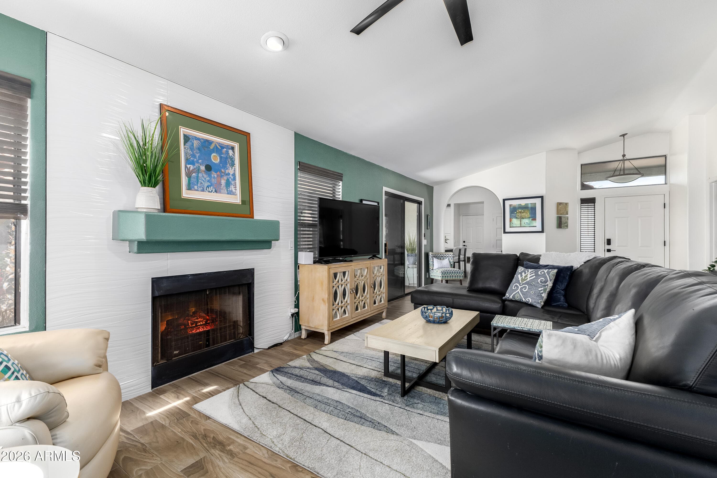 8629 W MAUI LN - Photo 5