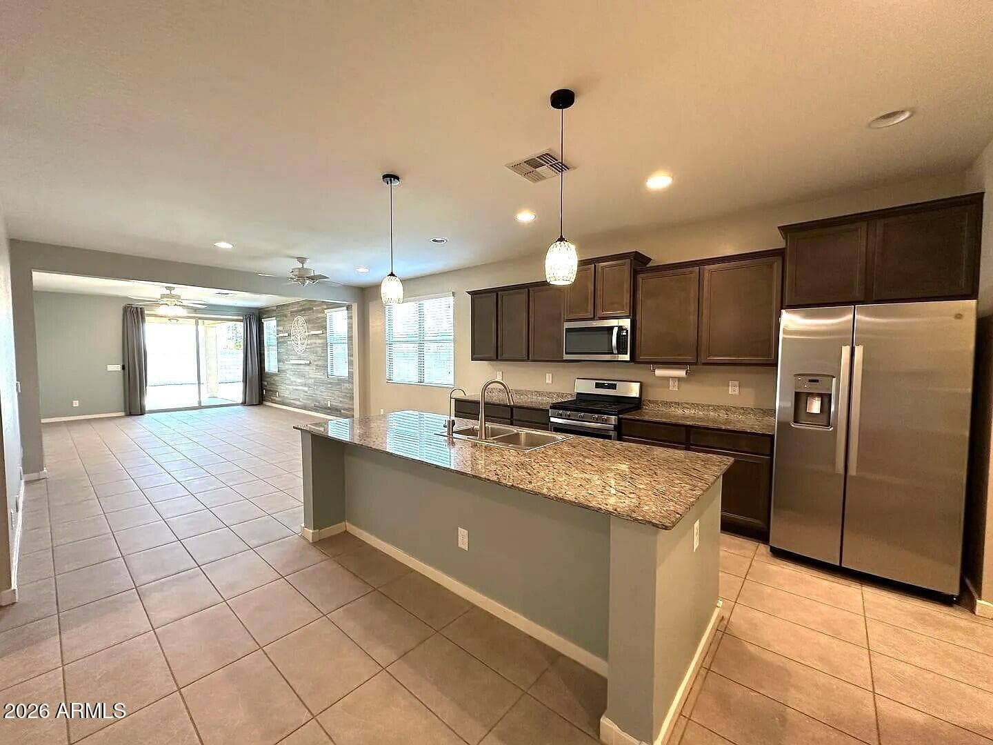 723 W Tallula Trail — photo 2