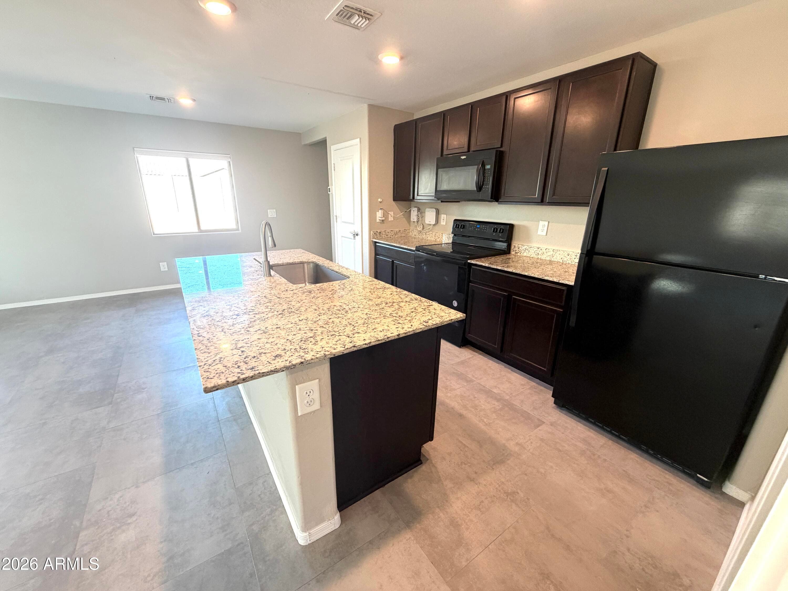 4019 N HONEYSUCKLE CT - Photo 3