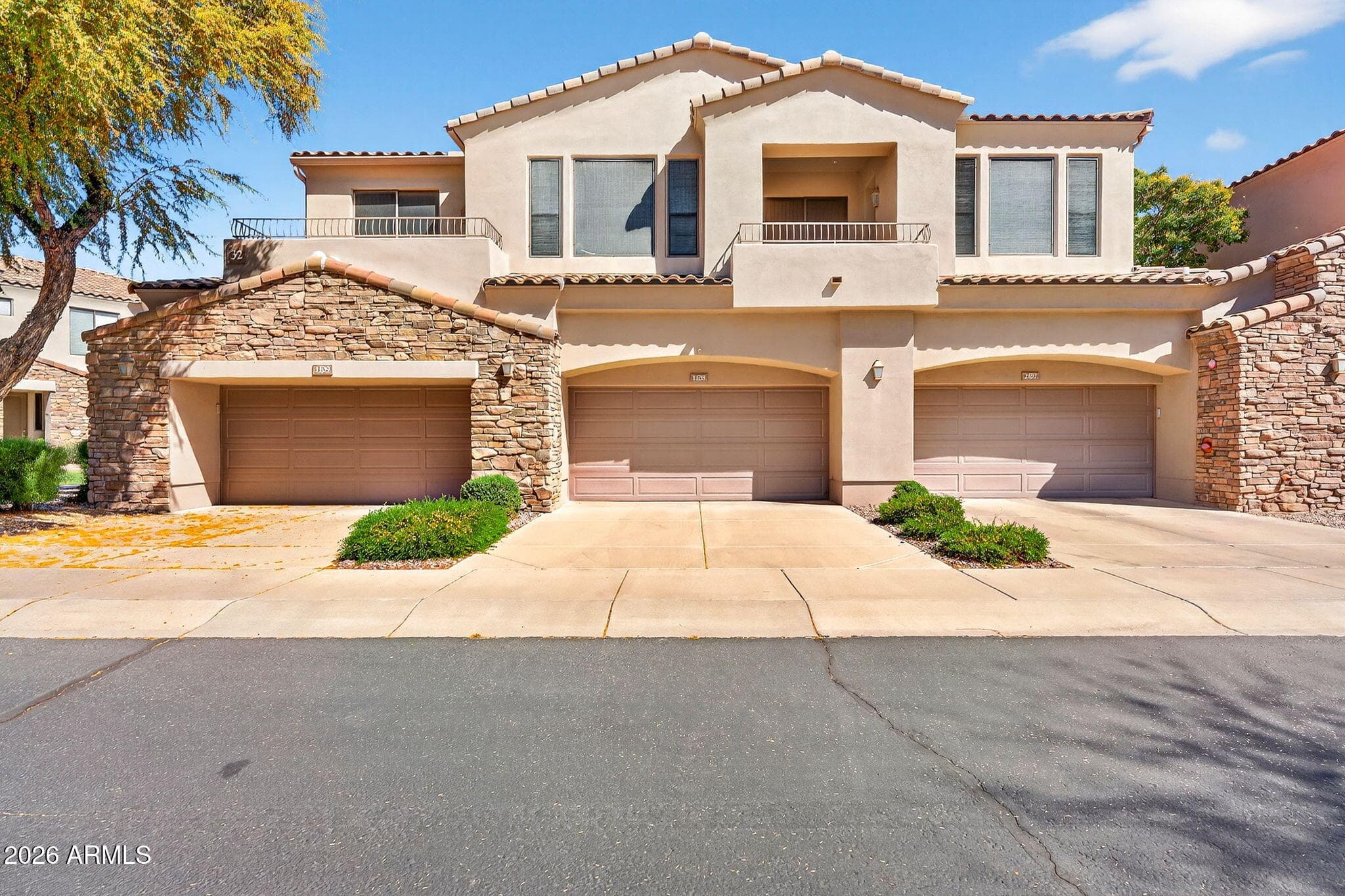 7445 E EAGLE CREST DR - Photo 5