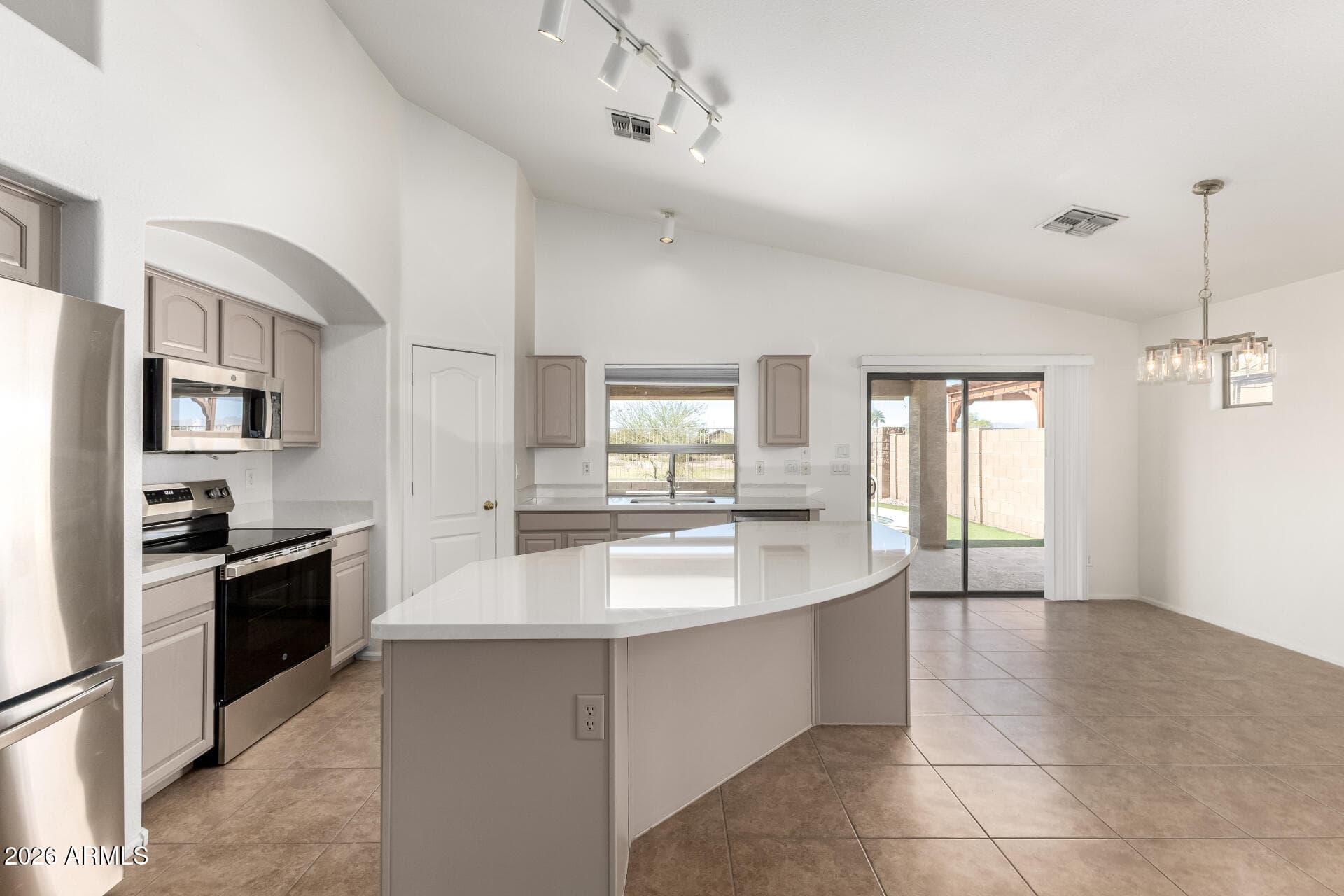 21922 N Dietz Dr — photo 2