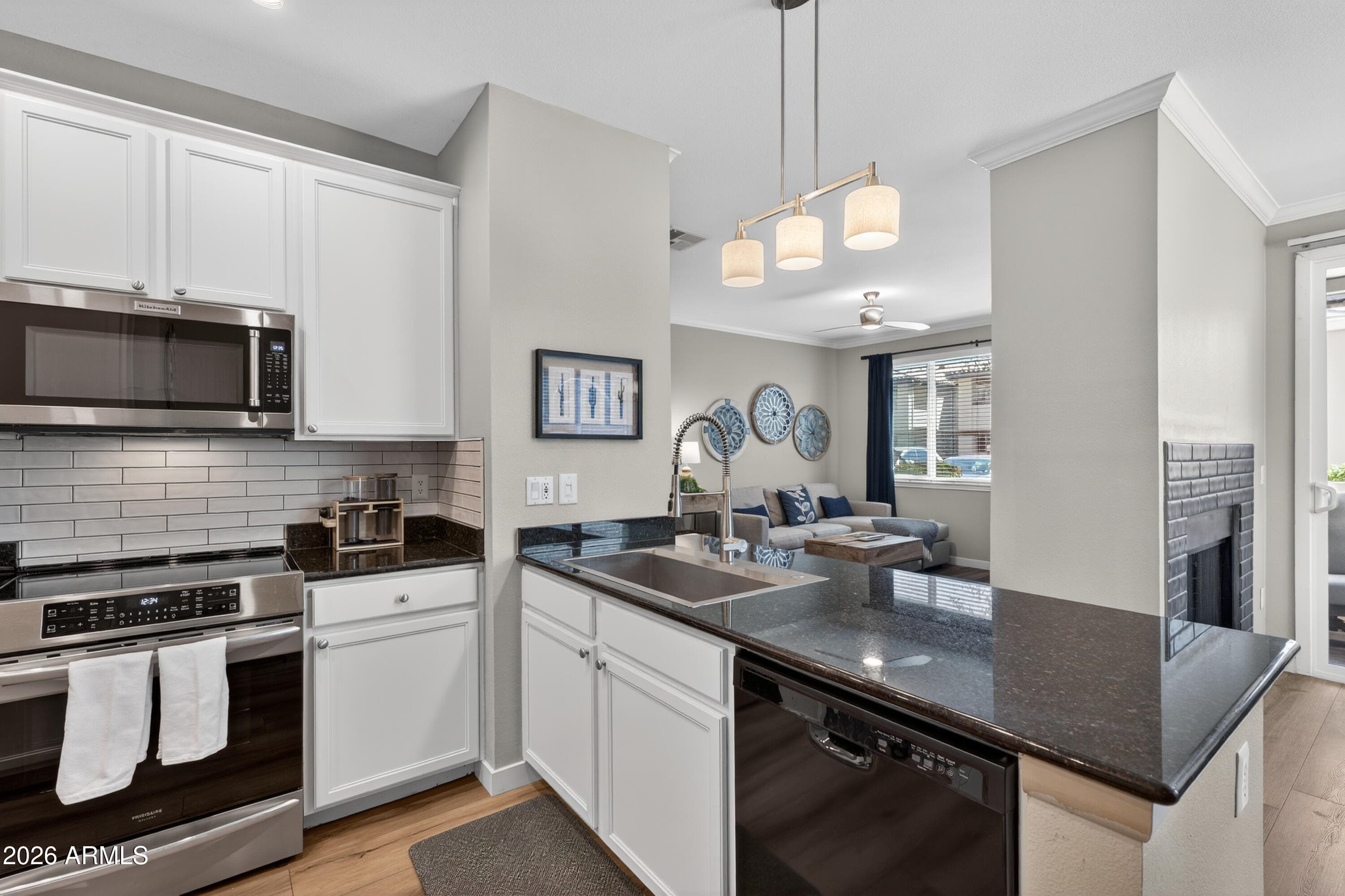 7009 E Acoma Dr 1140 — photo 2