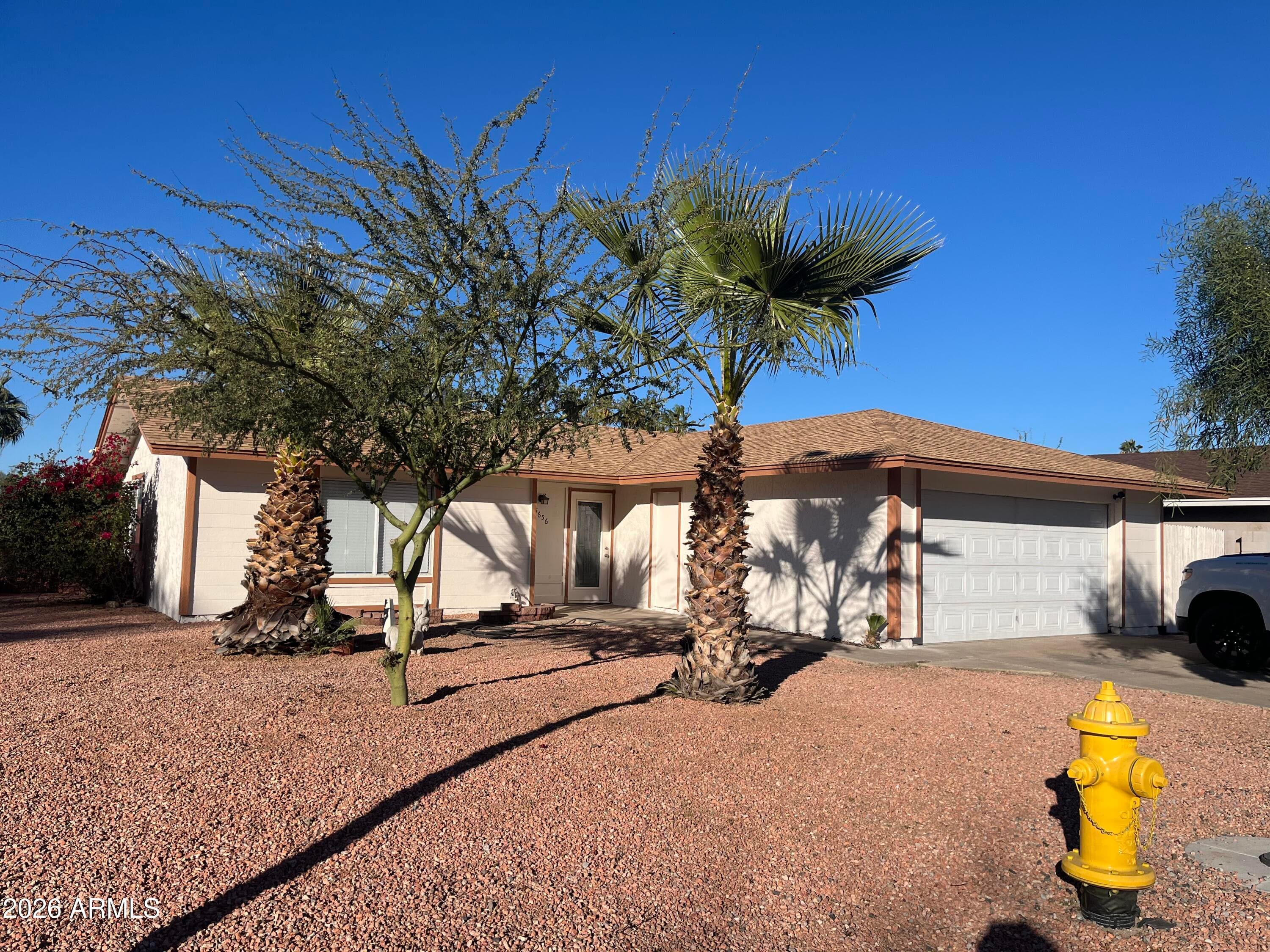 5656 W Alice Ave — photo 1