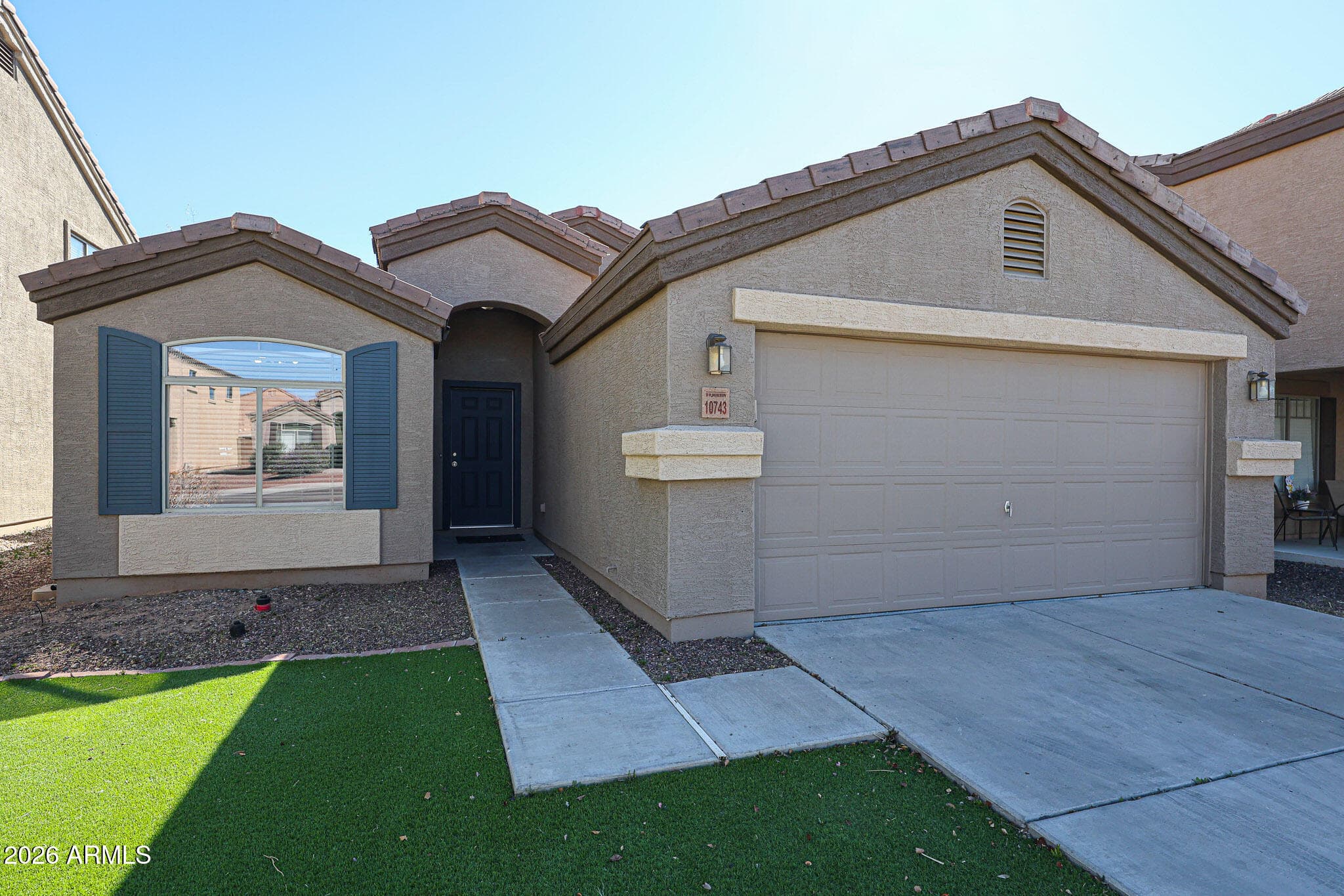 10743 W Coolidge St — photo 1
