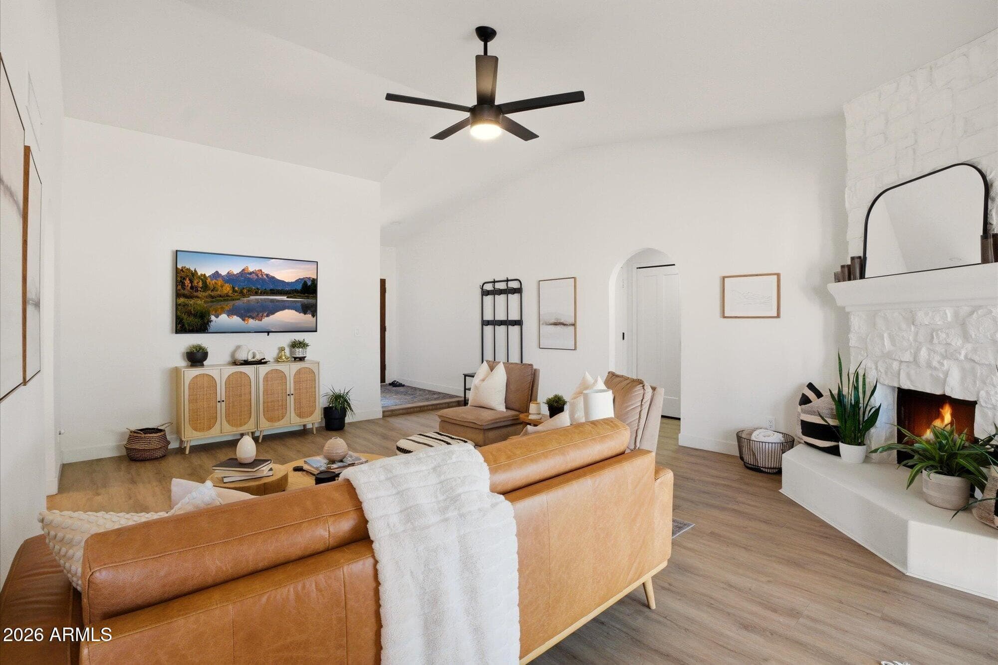 10690 E Mercer Ln — photo 2