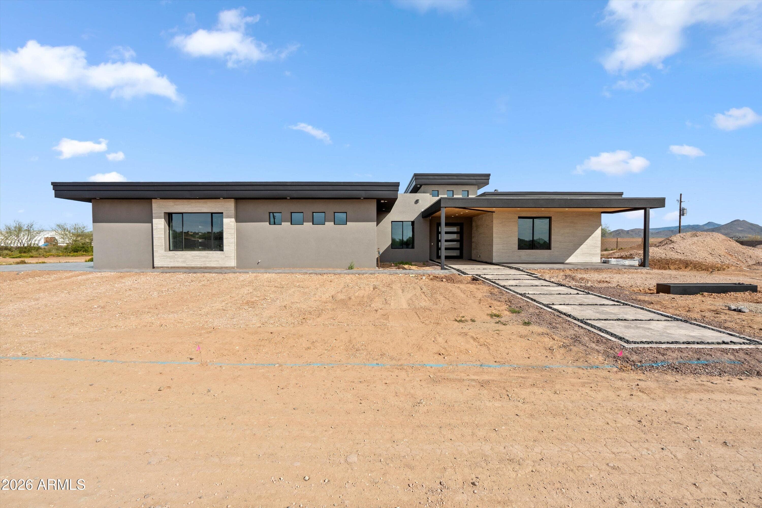 1320 E SAGEBRUSH DR - Photo 4