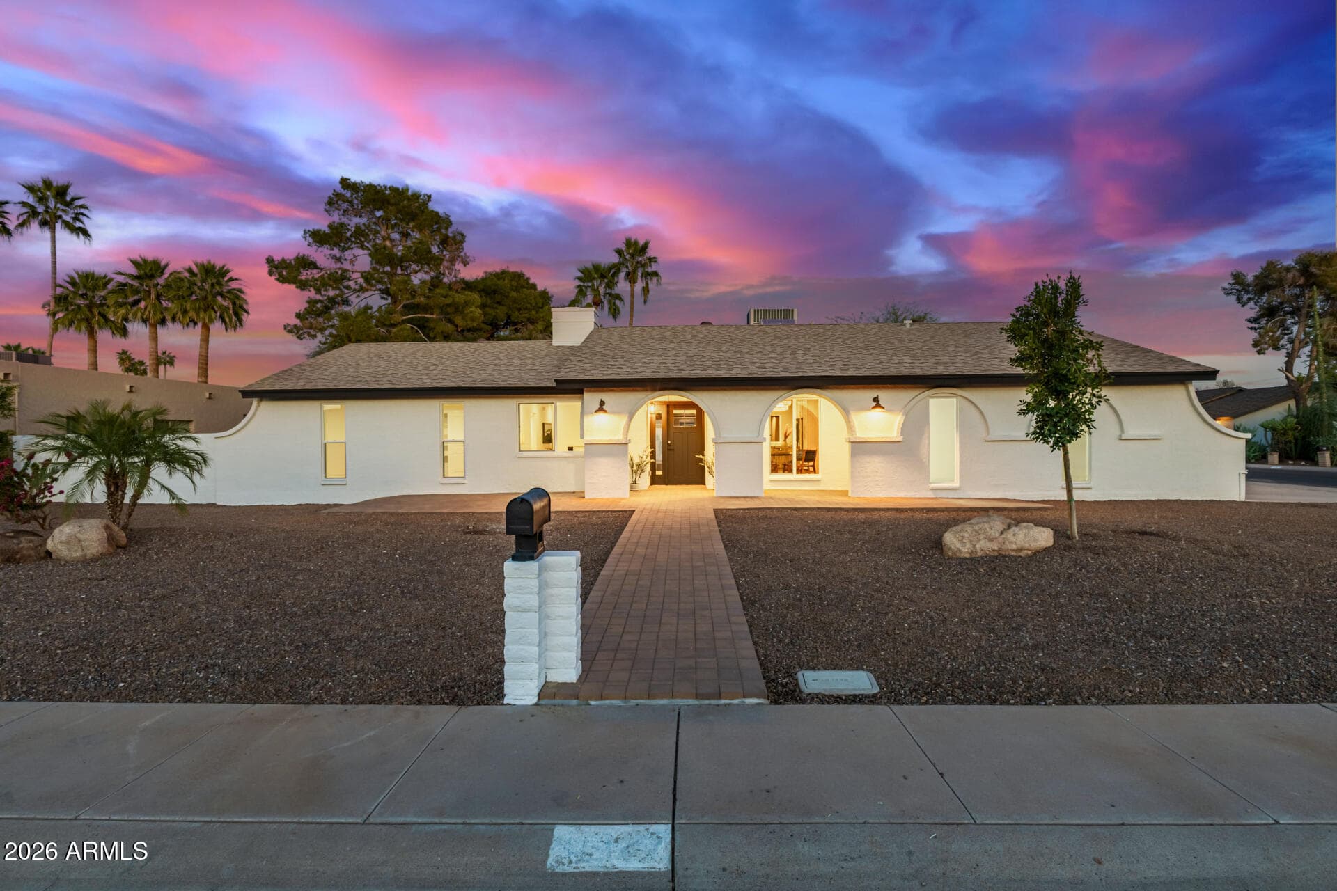 15427 N 2nd Ave — photo 1