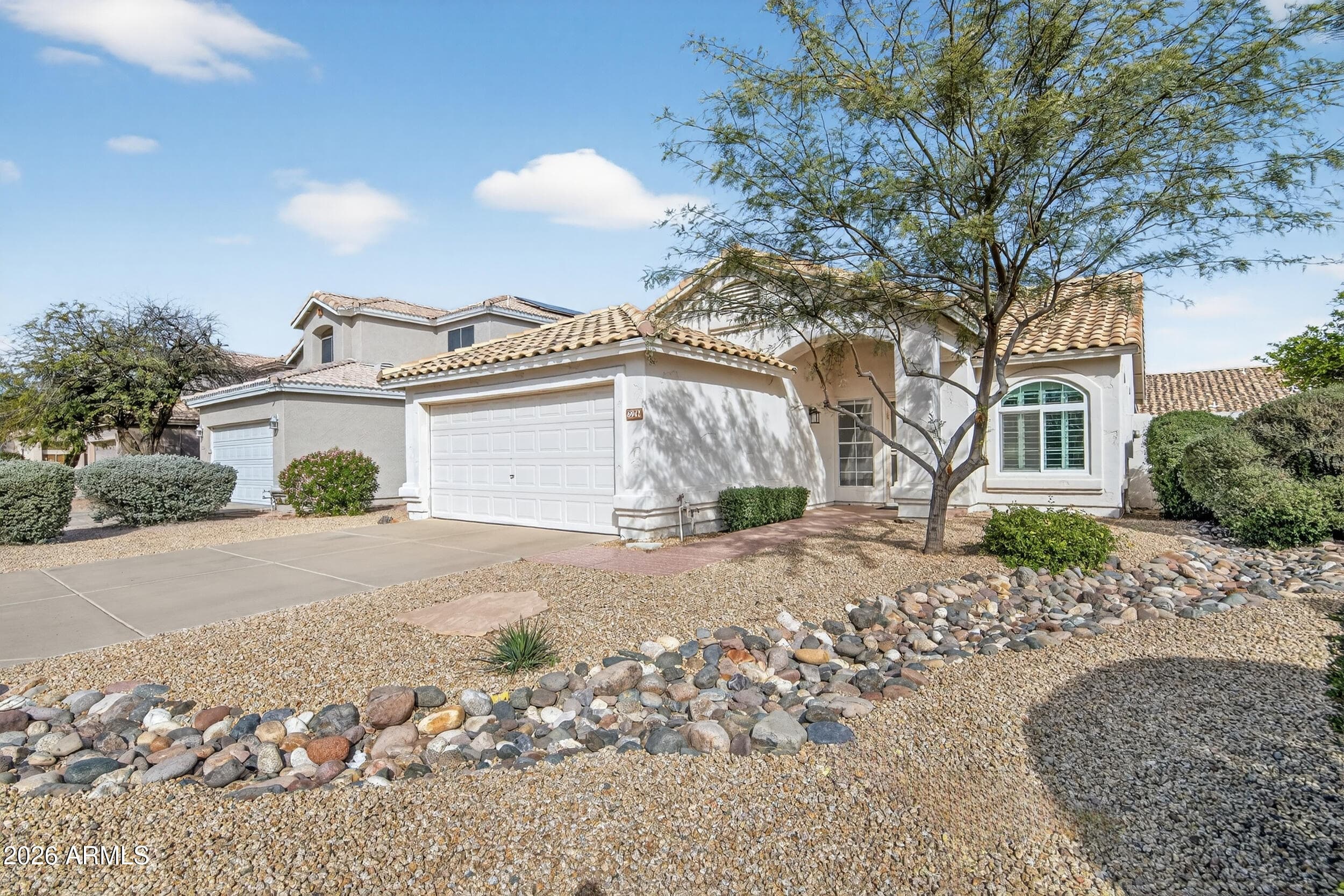 6942 W Via Del Sol Dr — photo 1