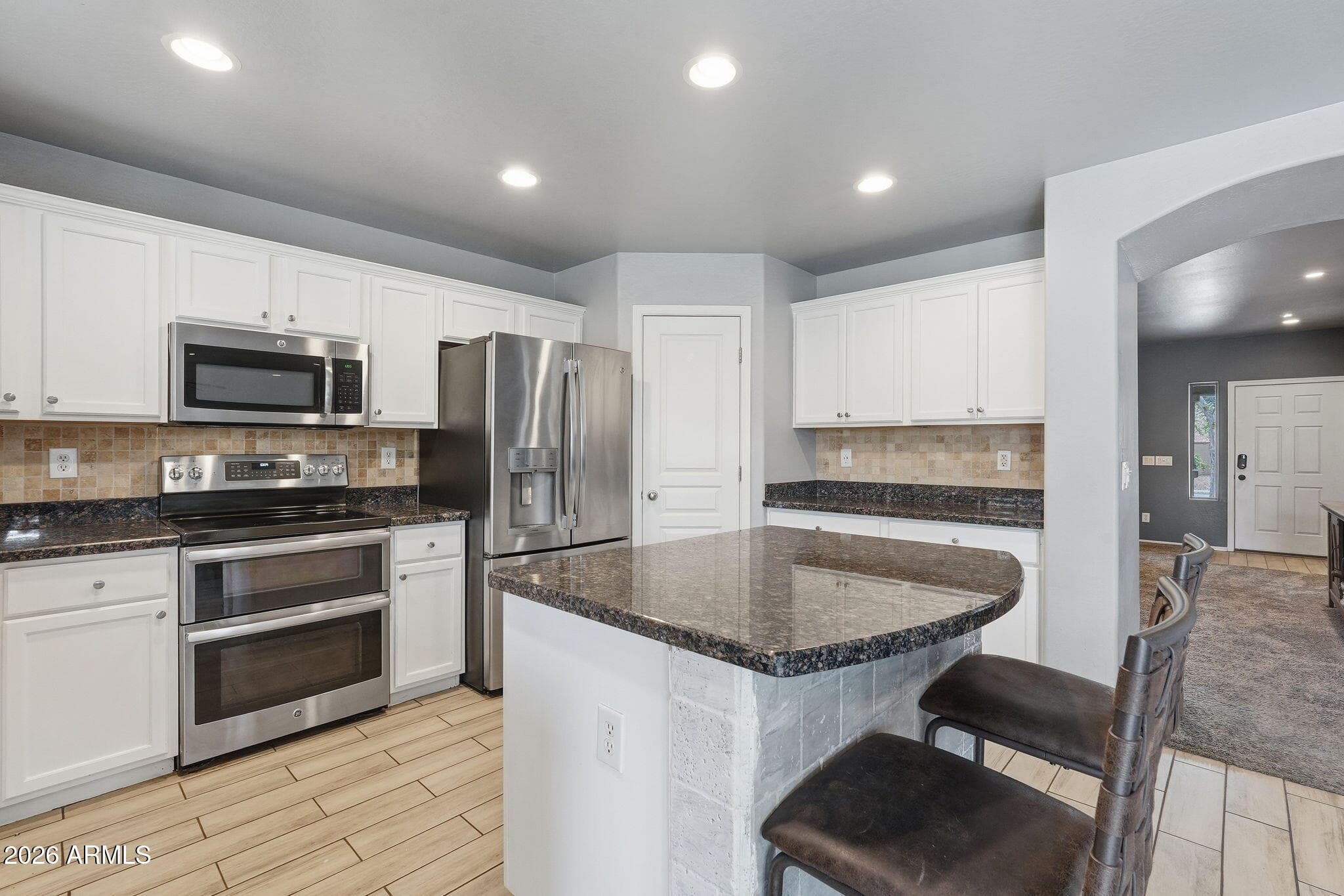 3989 E Los Altos Dr — photo 2