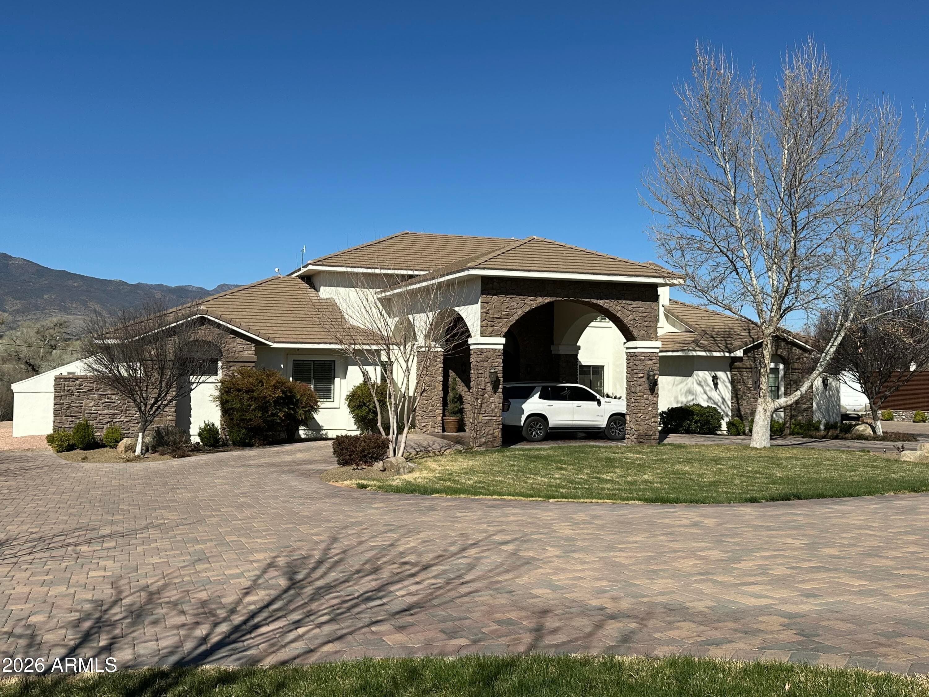 580 S Yorba Ln Ln — photo 2
