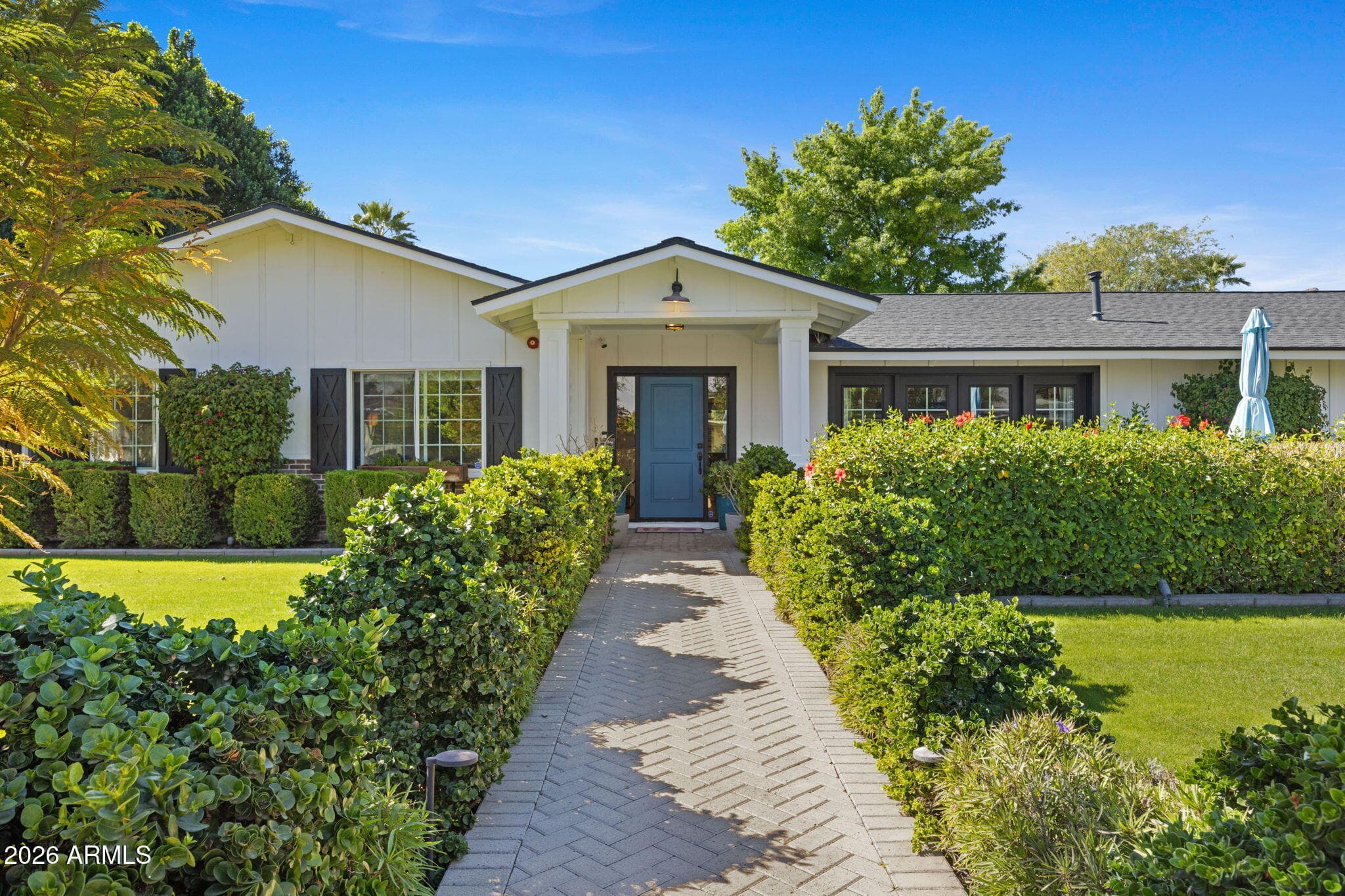 4008 N 65th Pl — photo 1