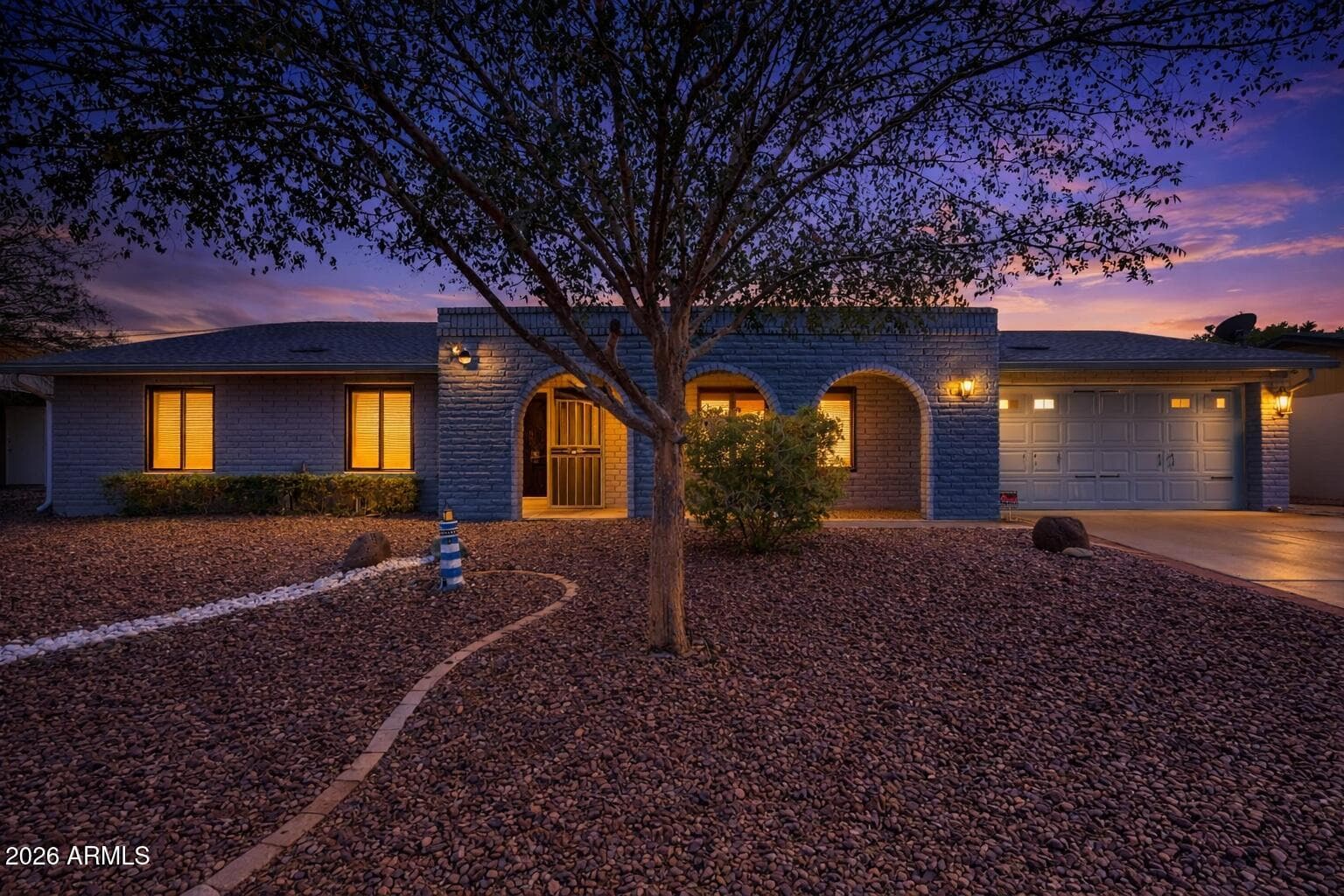 2201 W Utopia Rd — photo 1