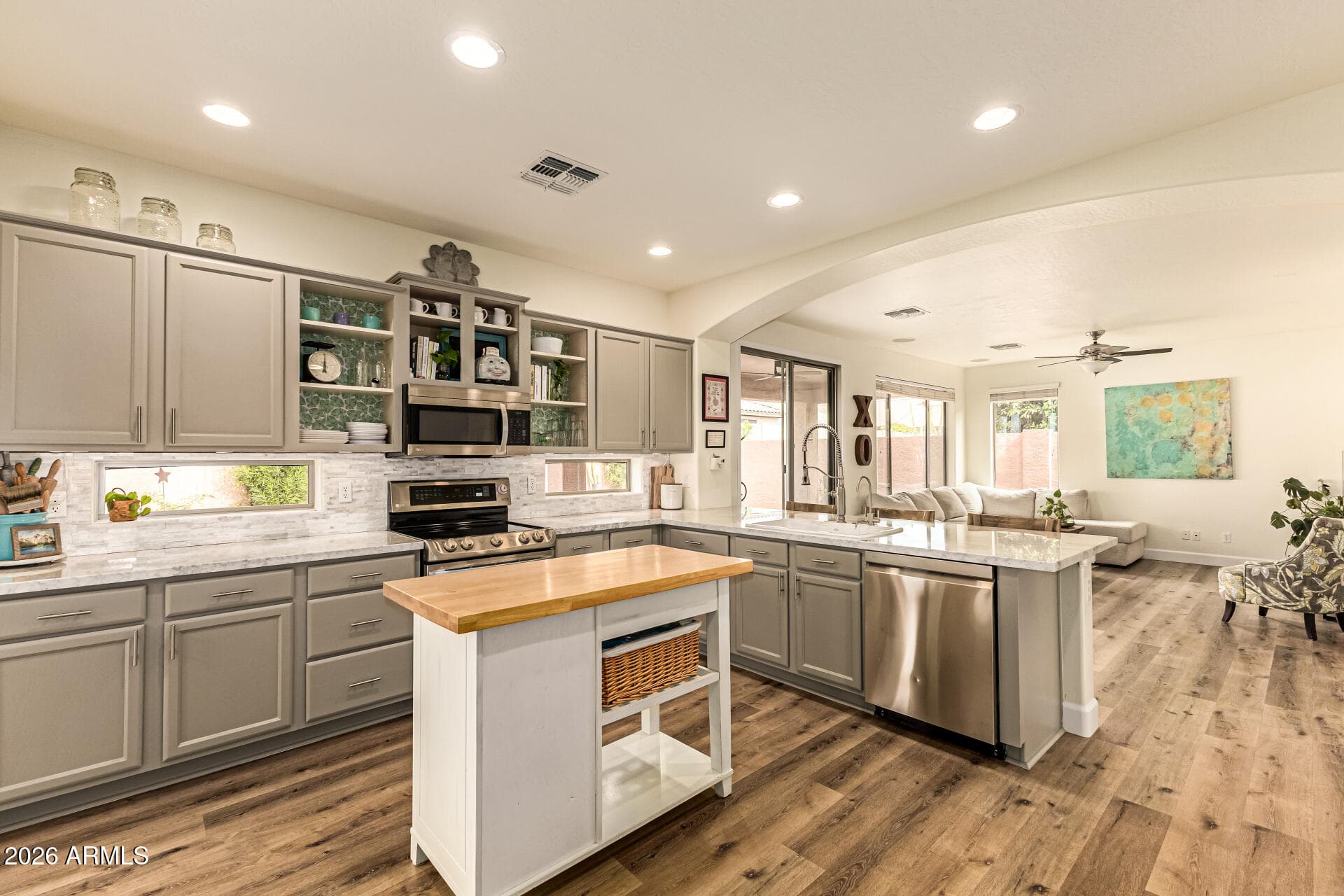 7622 E GLOBEMALLOW LN - See more photos