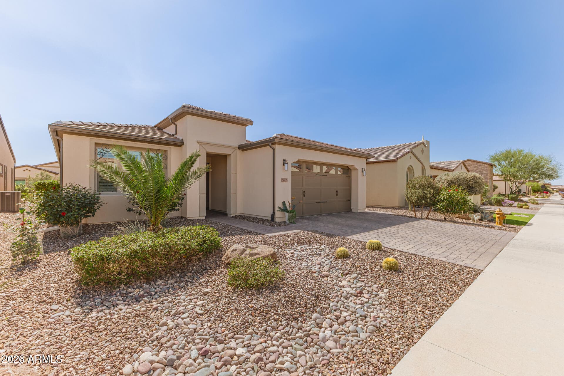 523 E Watermelon Ln — photo 2