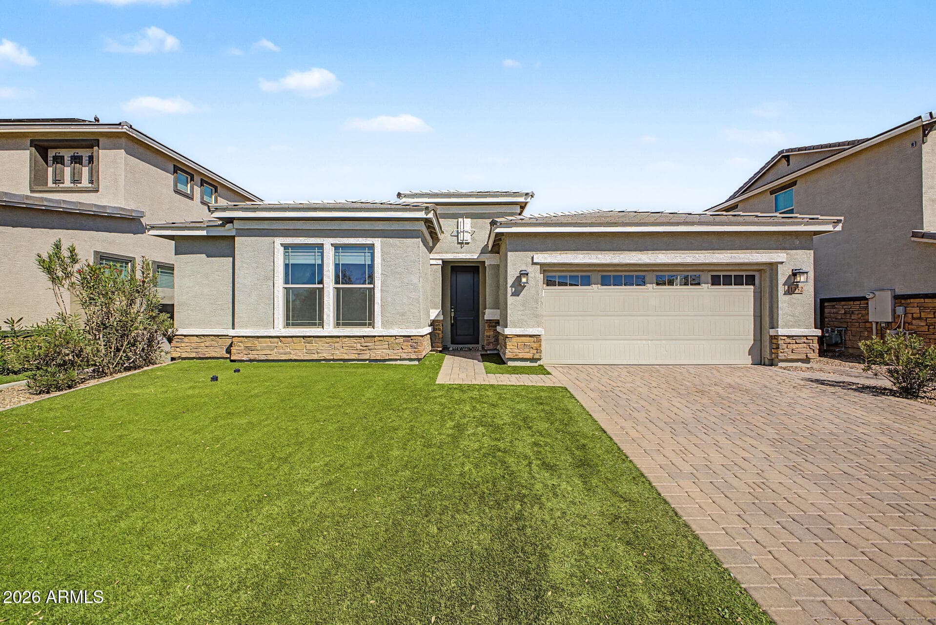 1352 E Gemini Pl — photo 1